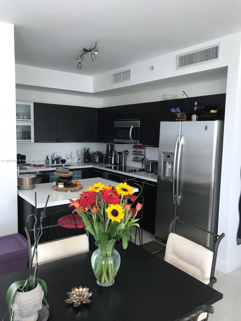 90 SW 3rd St #2911, Miami FL 33130