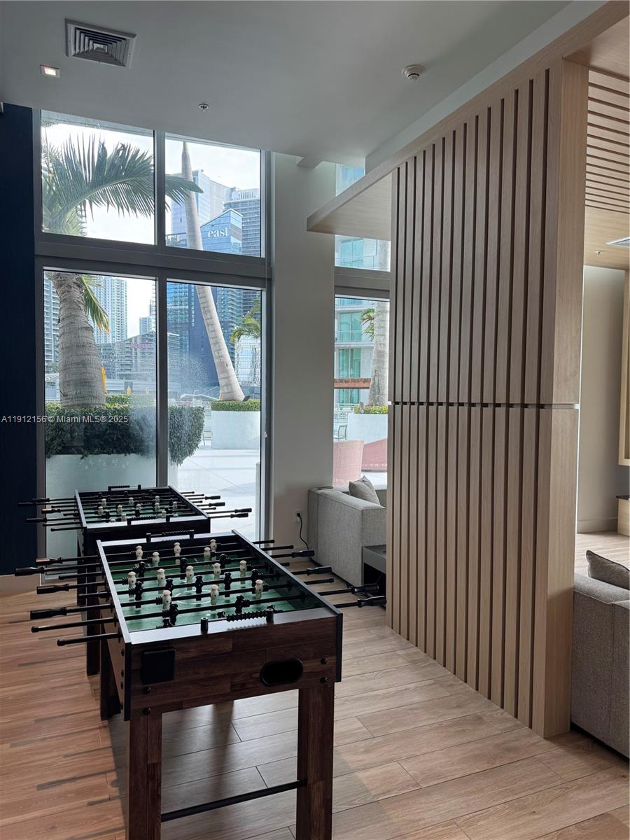 90 SW 3rd St #2911, Miami FL 33130