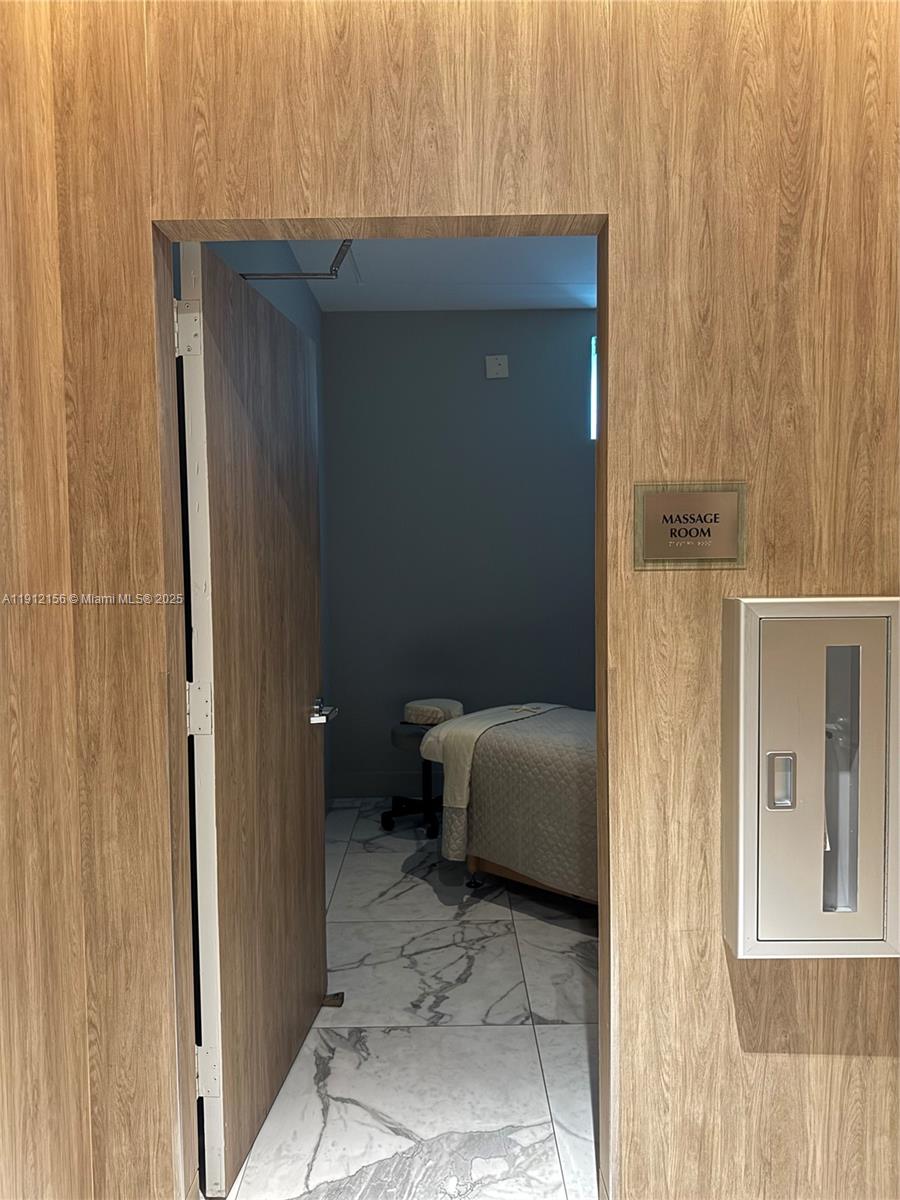 90 SW 3rd St #2911, Miami FL 33130