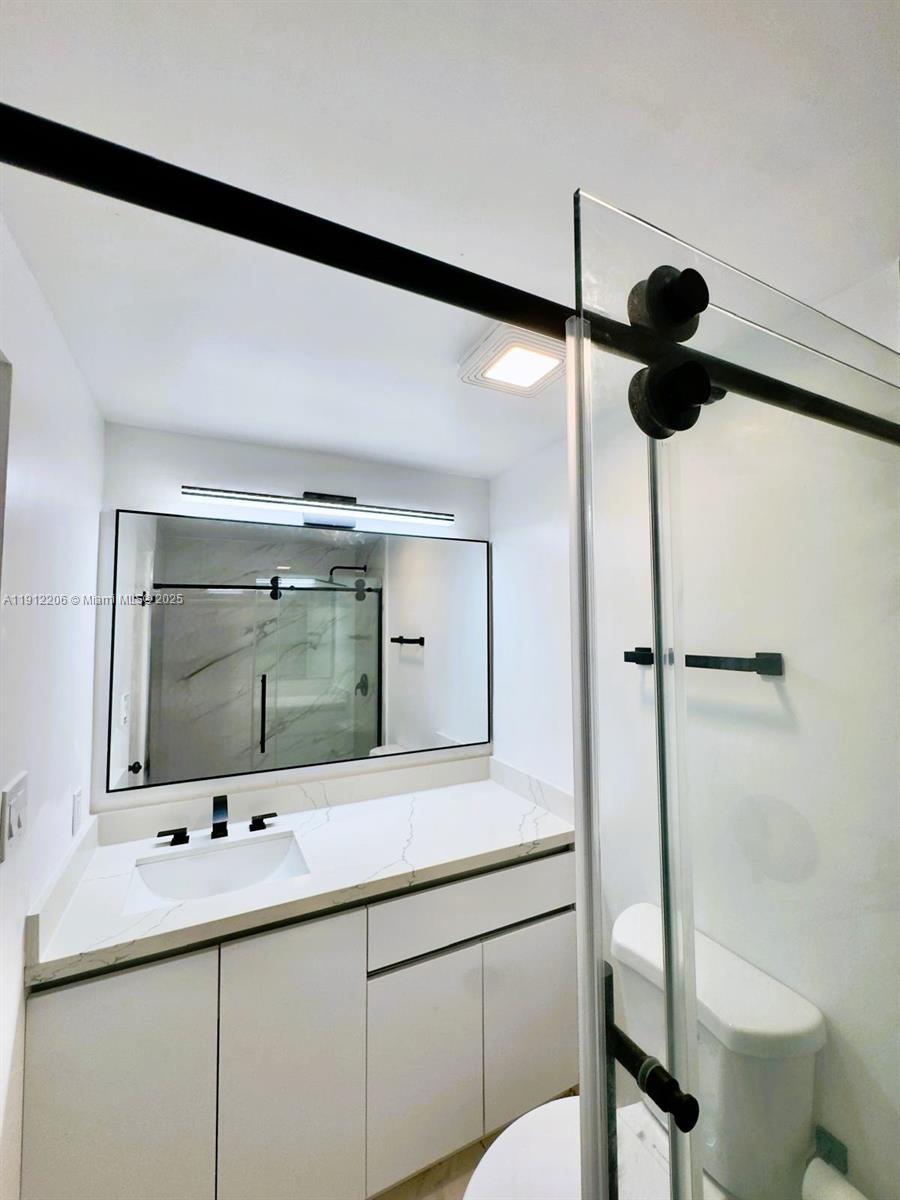 1000 West Ave #819, Miami Beach FL 33139