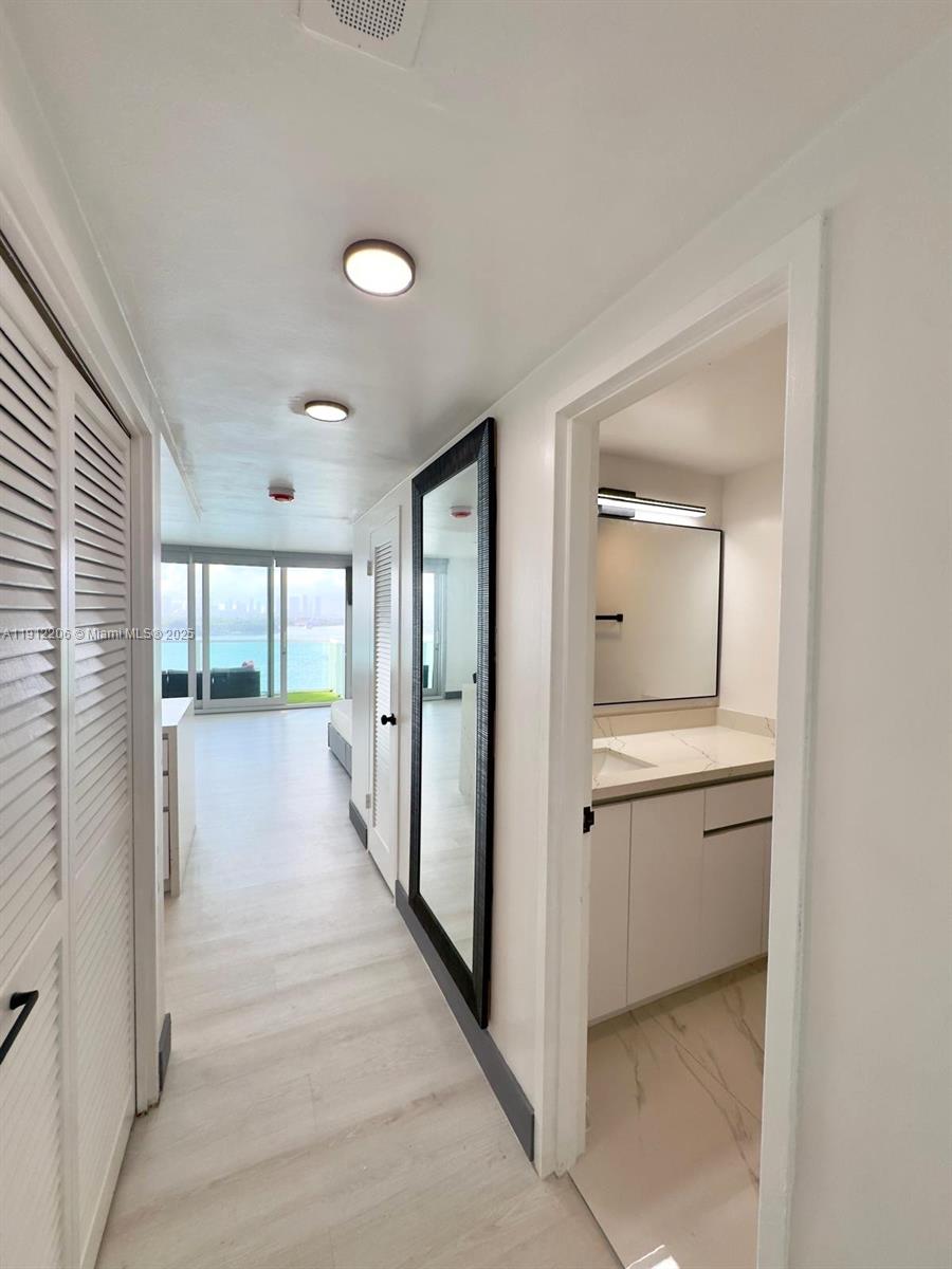 1000 West Ave #819, Miami Beach FL 33139
