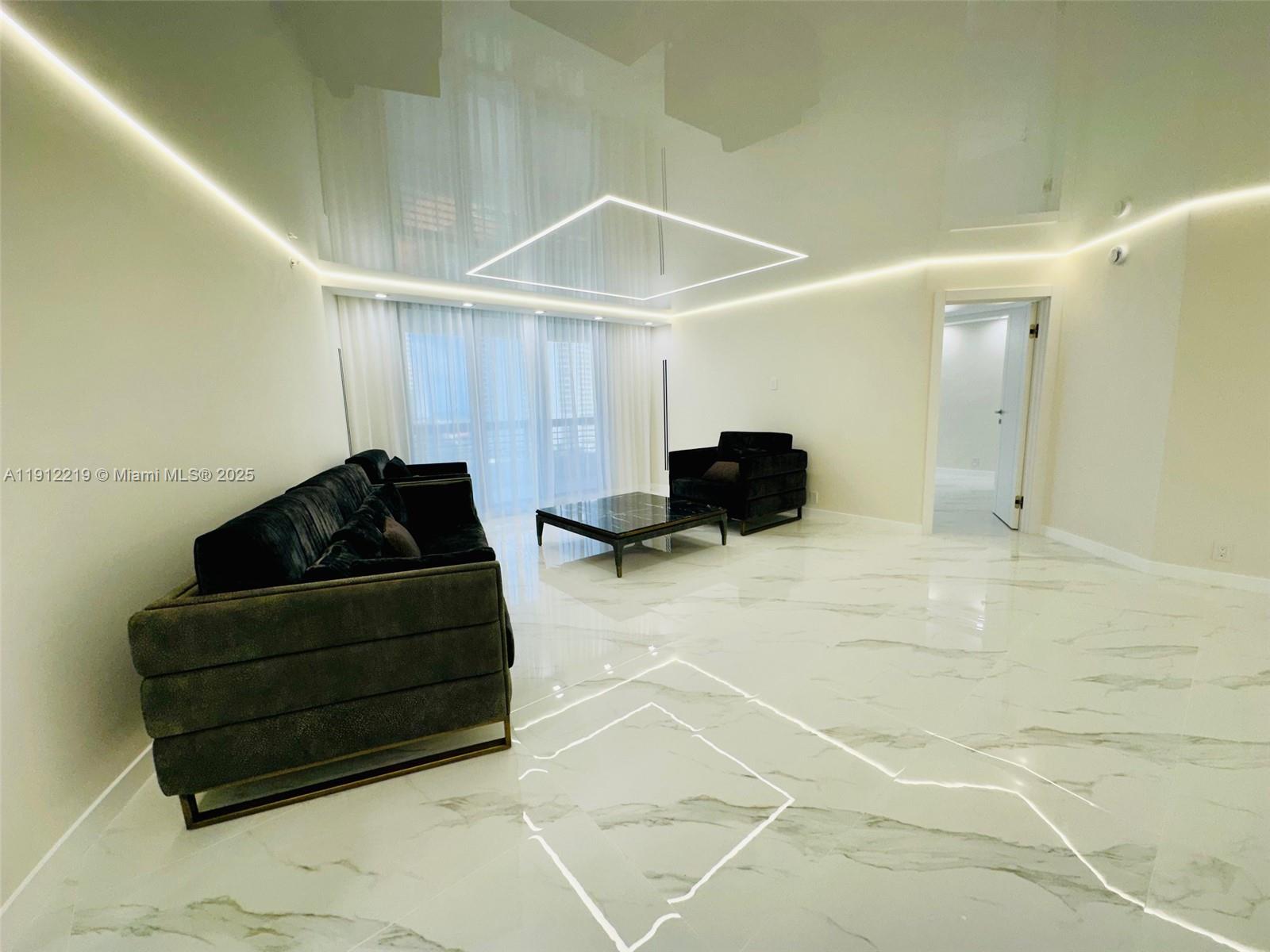 3500 Mystic Pointe Dr #1107, Aventura FL 33180