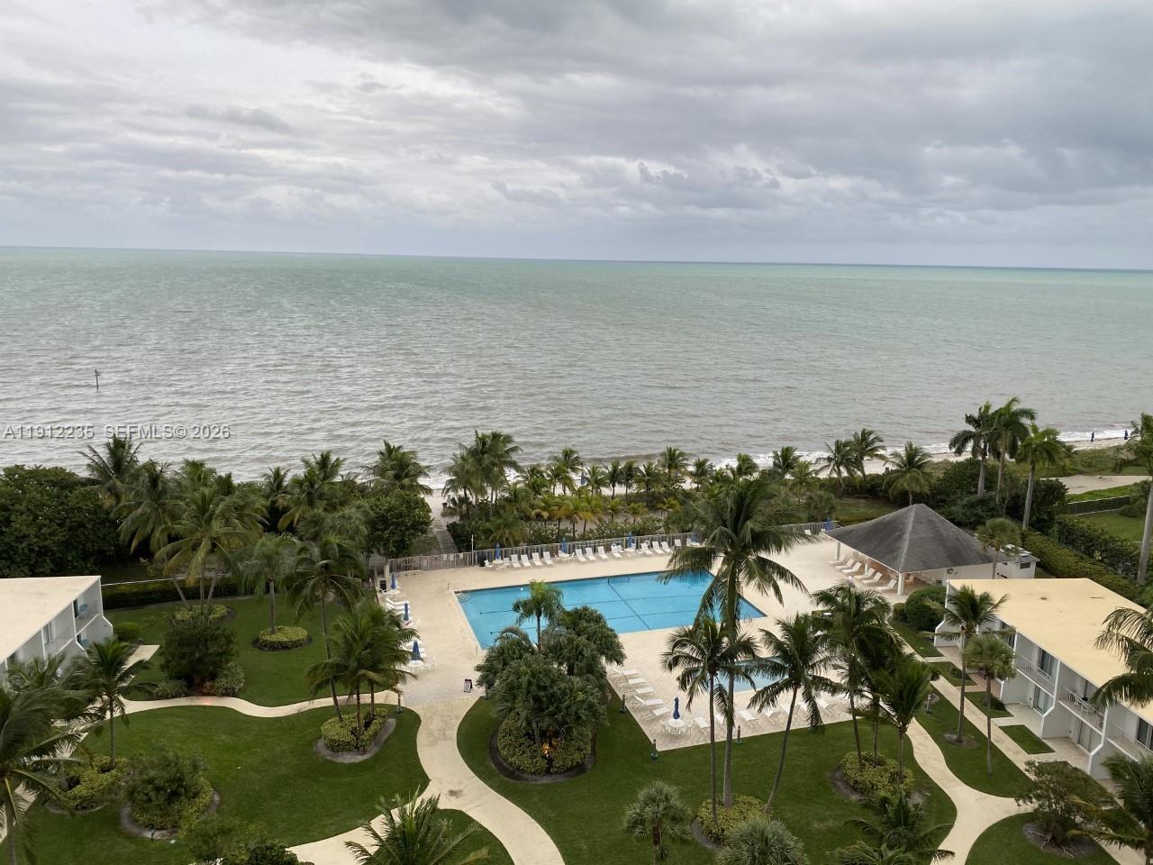 881 OCEAN DR #L3, Key Biscayne FL 33149