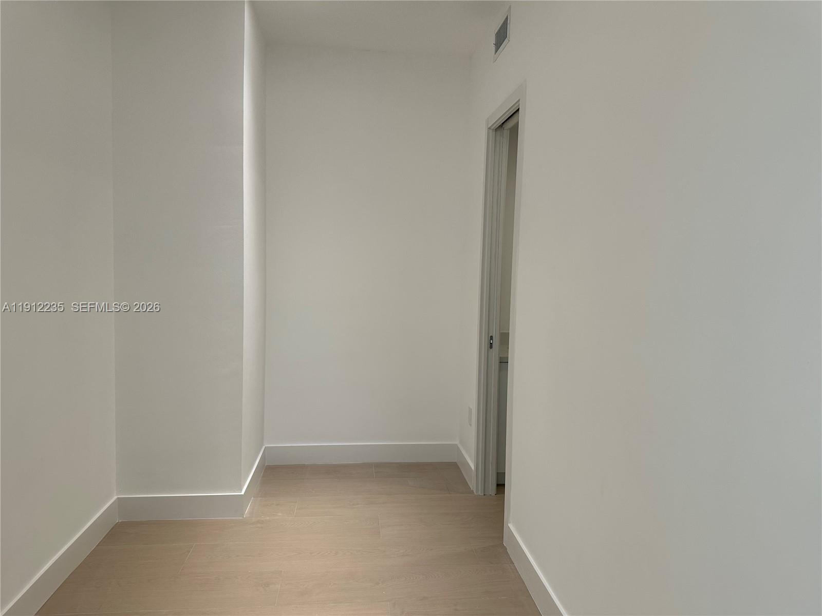 881 OCEAN DR #L3, Key Biscayne FL 33149