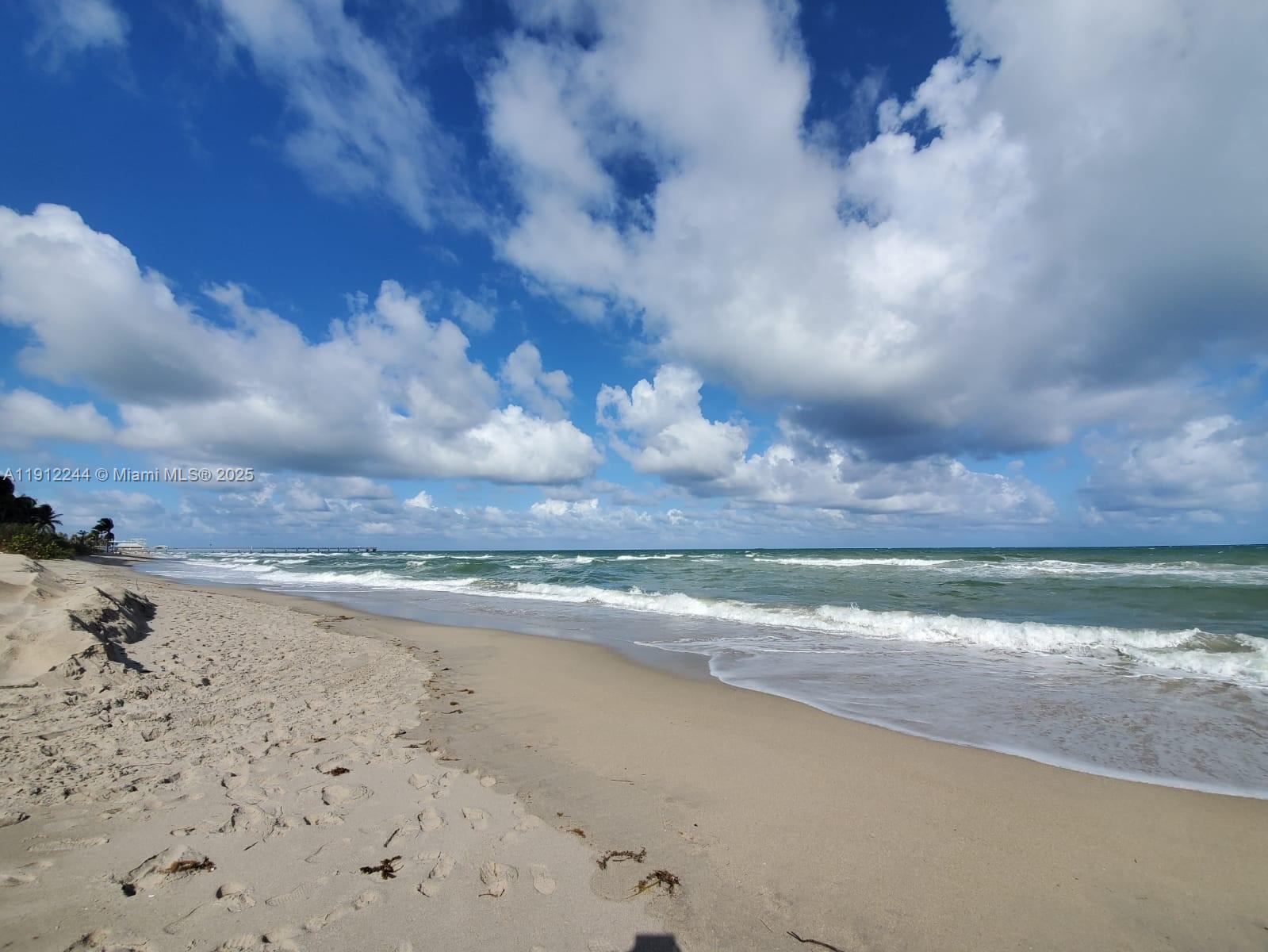 302 Balboa St #0, Hollywood FL 33019