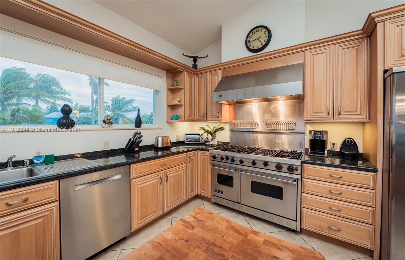 302 Balboa St #0, Hollywood FL 33019