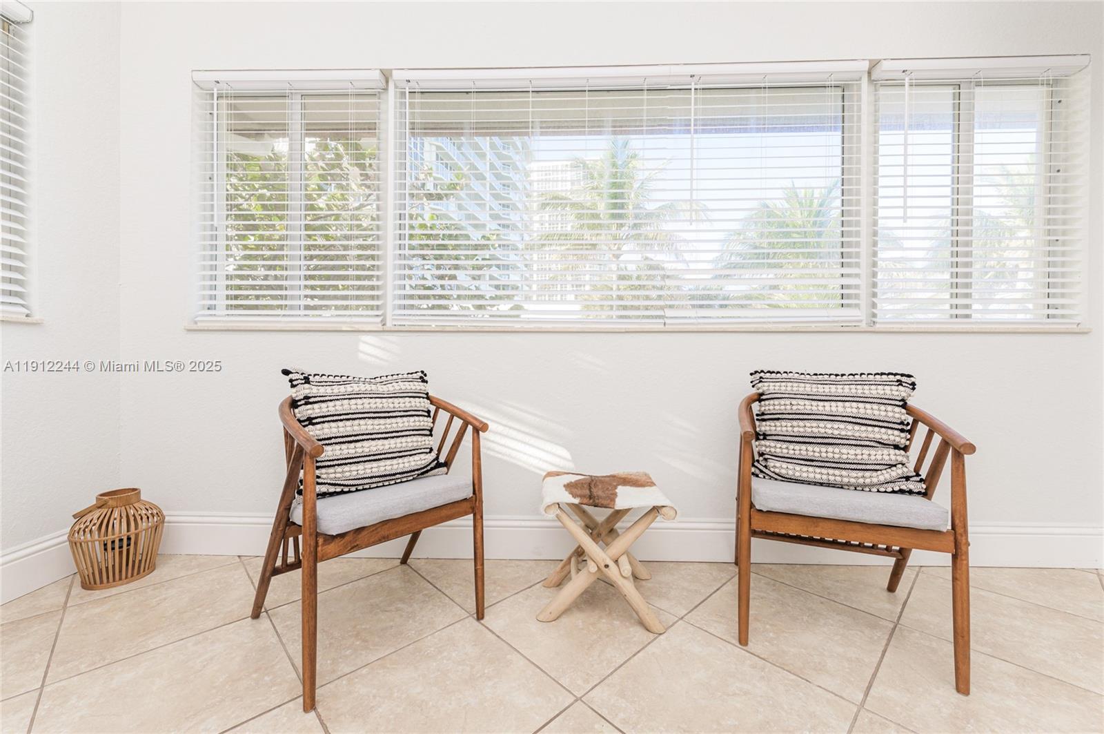 302 Balboa St #0, Hollywood FL 33019