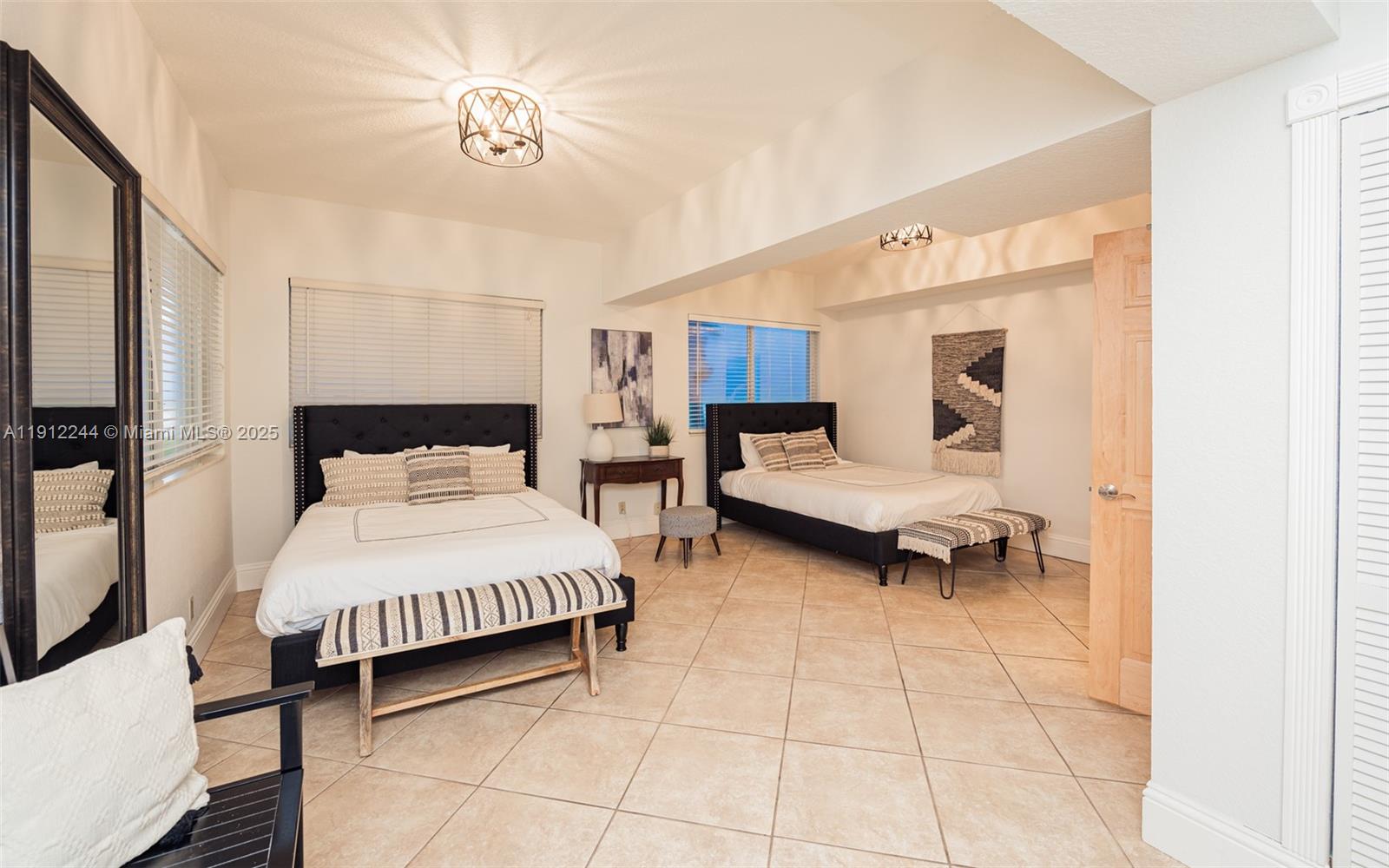 302 Balboa St #0, Hollywood FL 33019