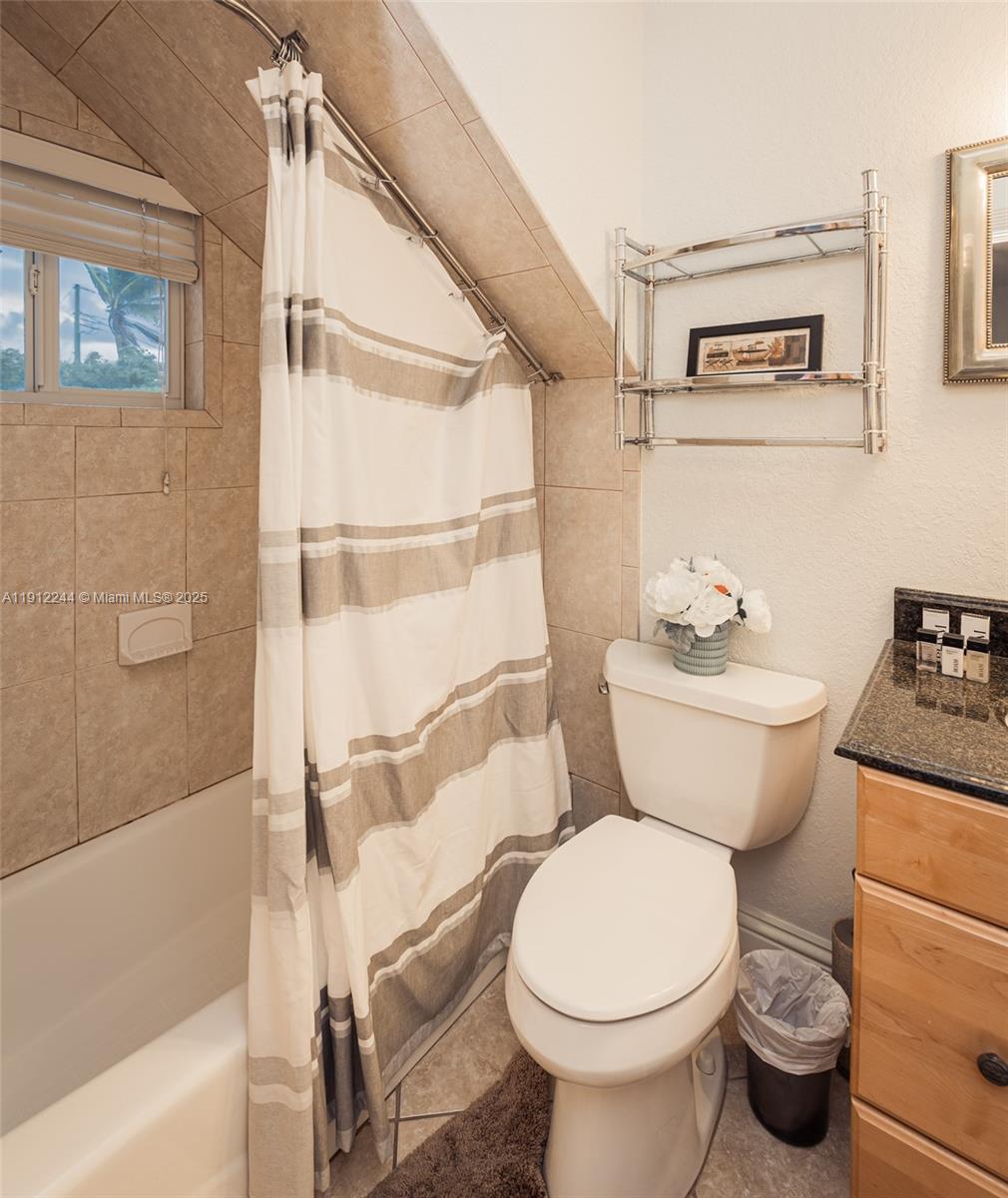 302 Balboa St #0, Hollywood FL 33019
