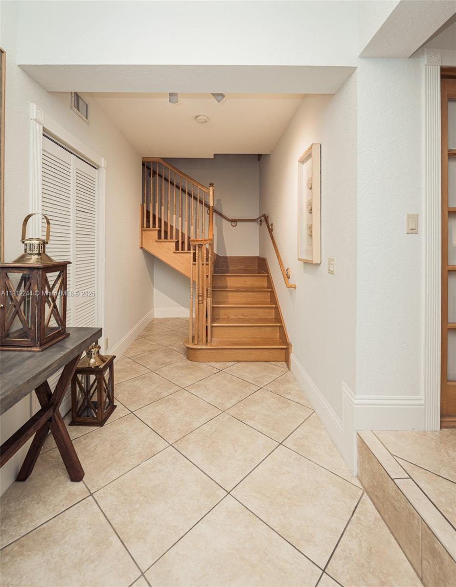 302 Balboa St #0, Hollywood FL 33019