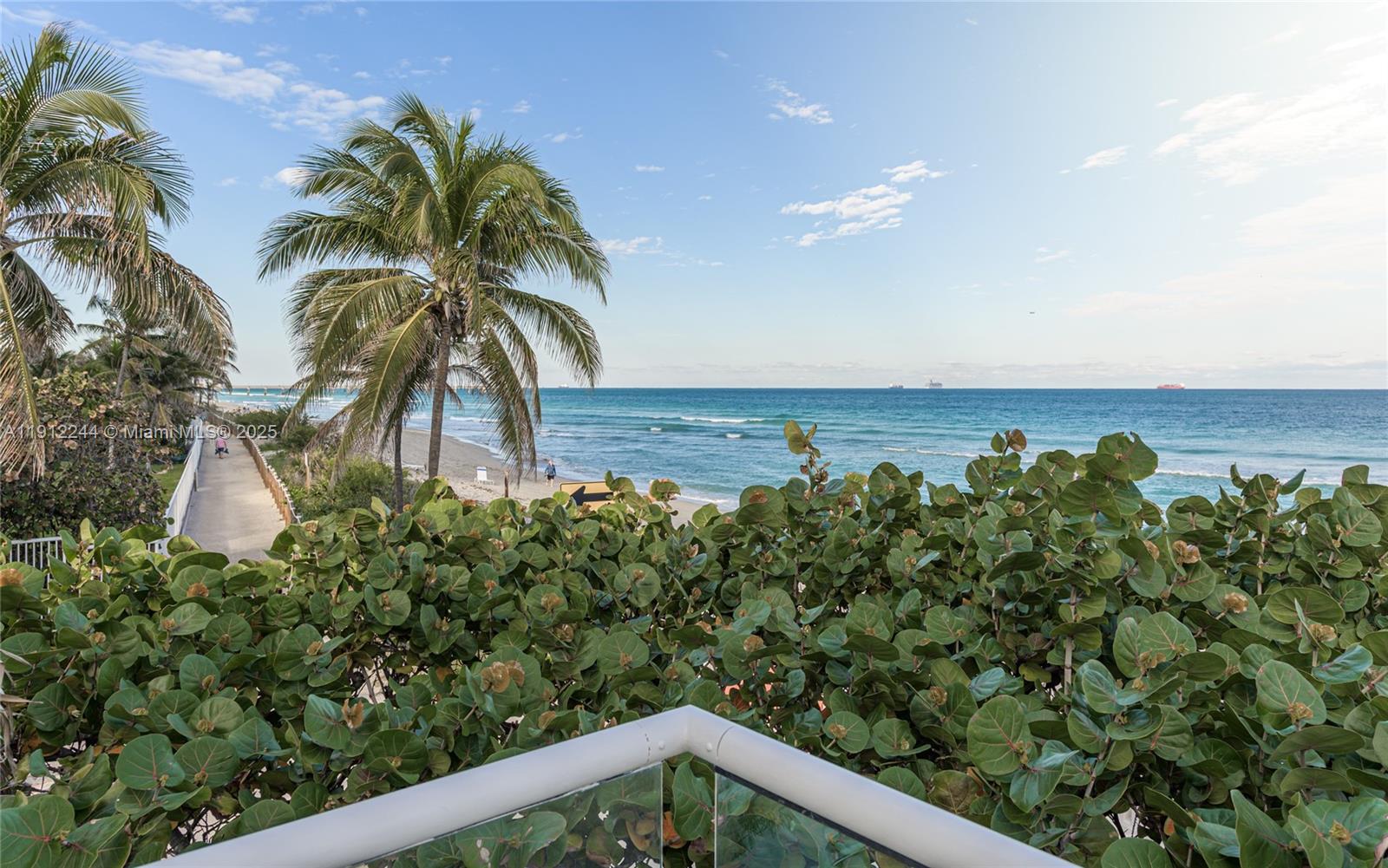 302 Balboa St #0, Hollywood FL 33019
