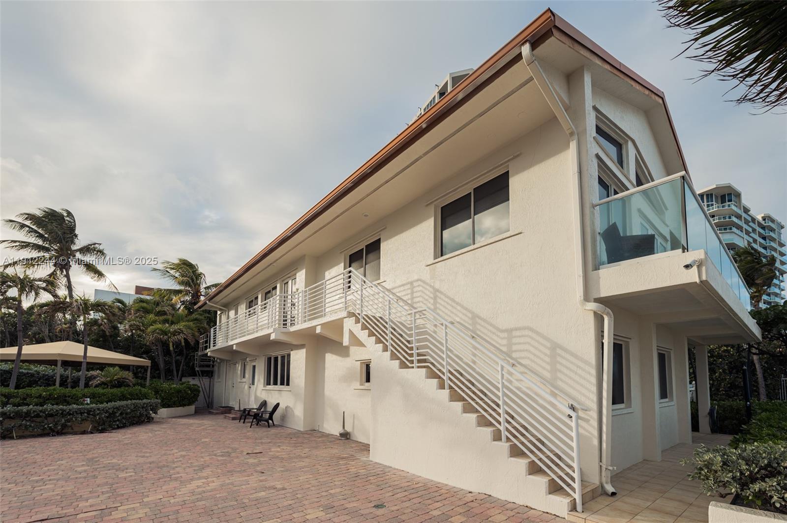 302 Balboa St #0, Hollywood FL 33019