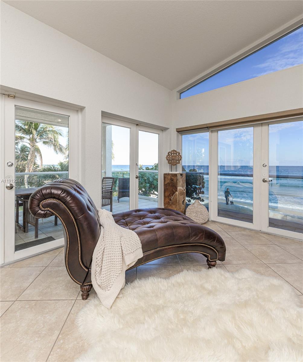 302 Balboa St #0, Hollywood FL 33019