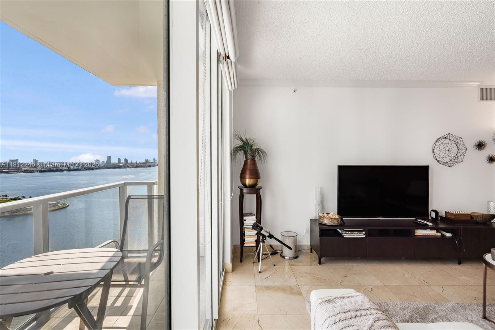 1155 BRICKELL BAY DR #2708, Miami FL 33131