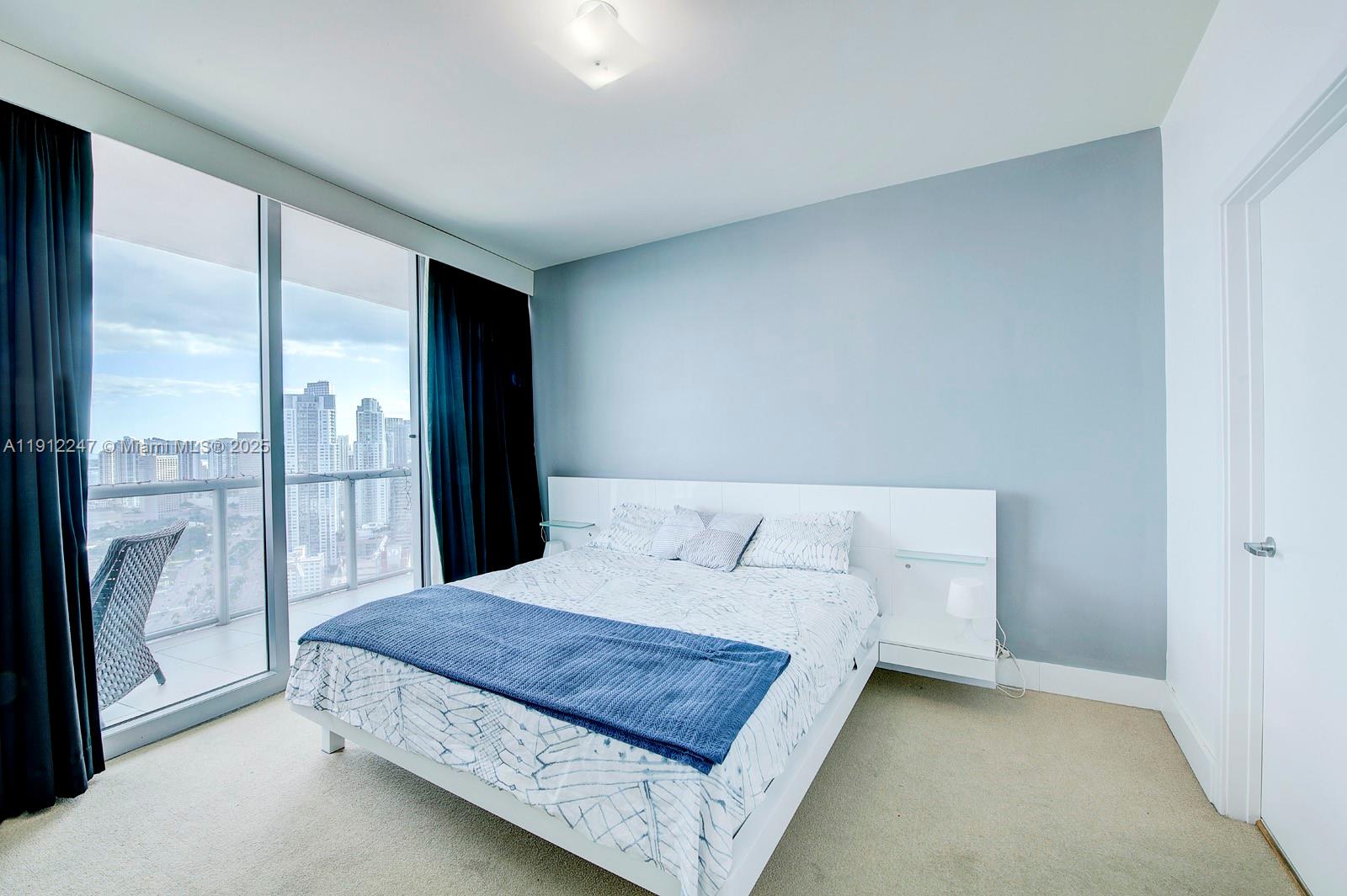 888 Biscayne Blvd #4007, Miami FL 33132