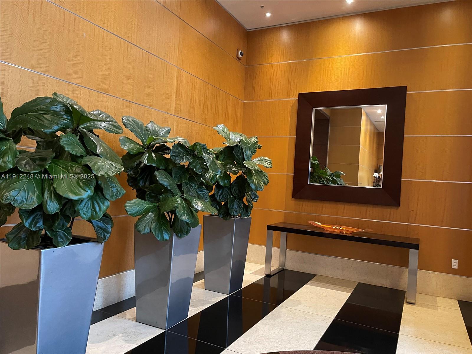 244 Biscayne Blvd #3404, Miami FL 33132
