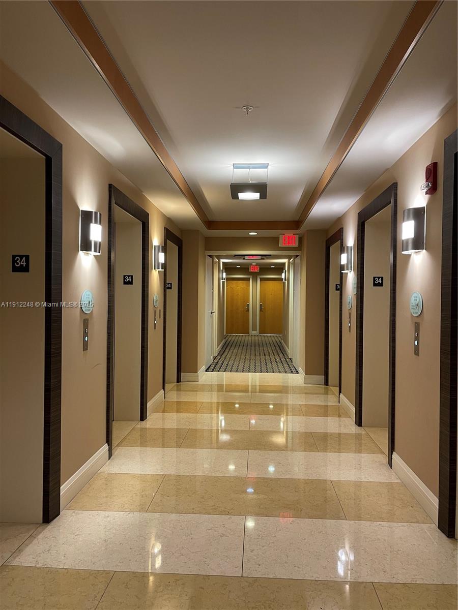244 Biscayne Blvd #3404, Miami FL 33132