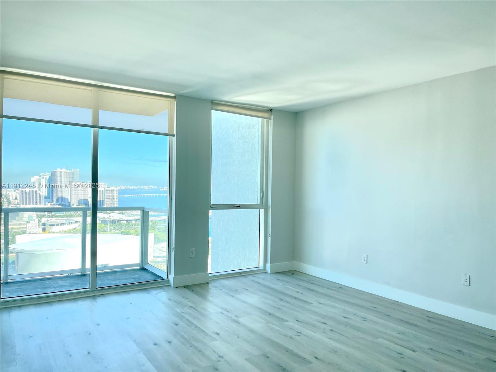 244 Biscayne Blvd #3404, Miami FL 33132