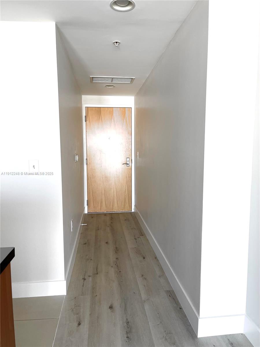 244 Biscayne Blvd #3404, Miami FL 33132