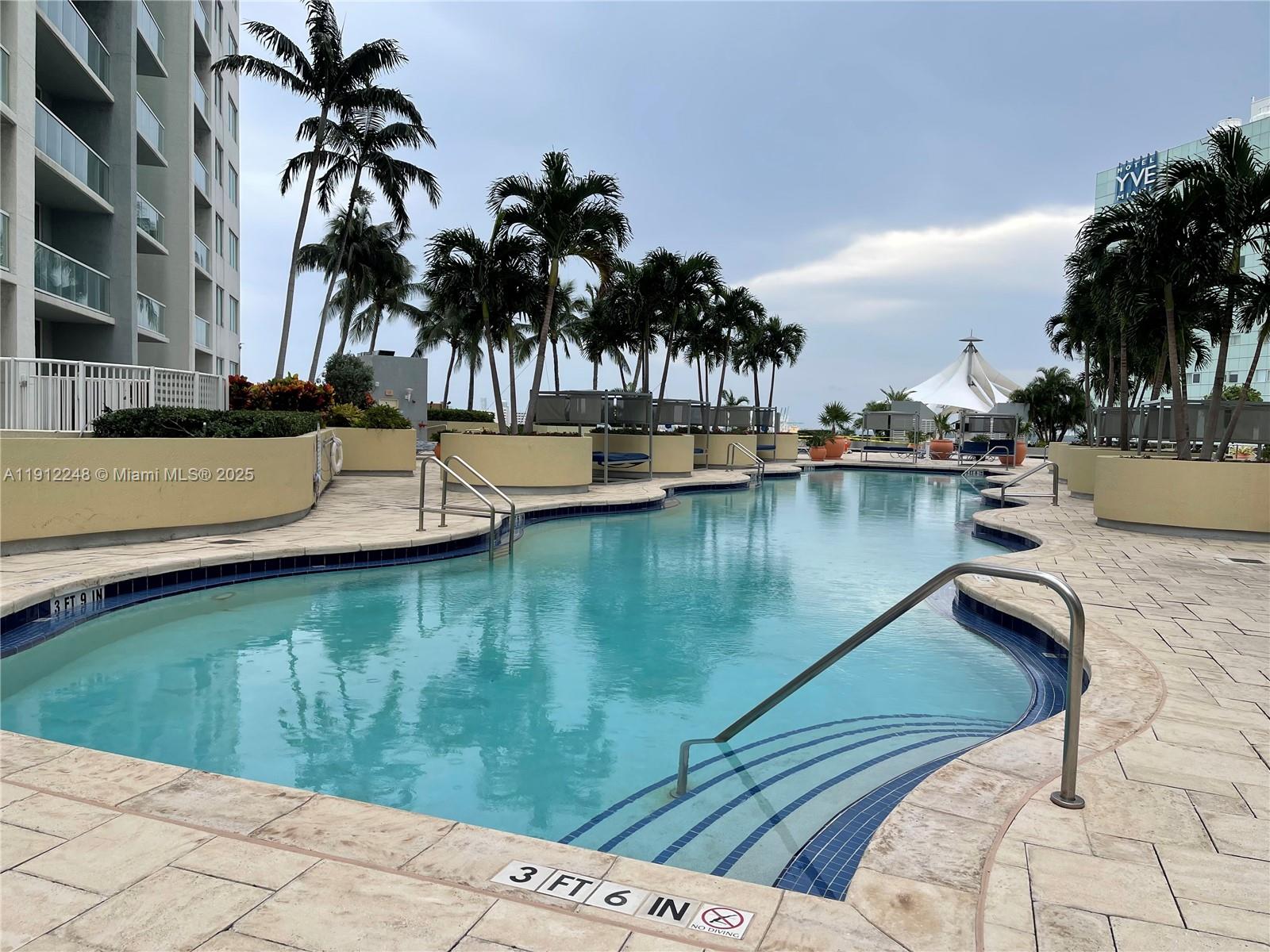 244 Biscayne Blvd #3404, Miami FL 33132