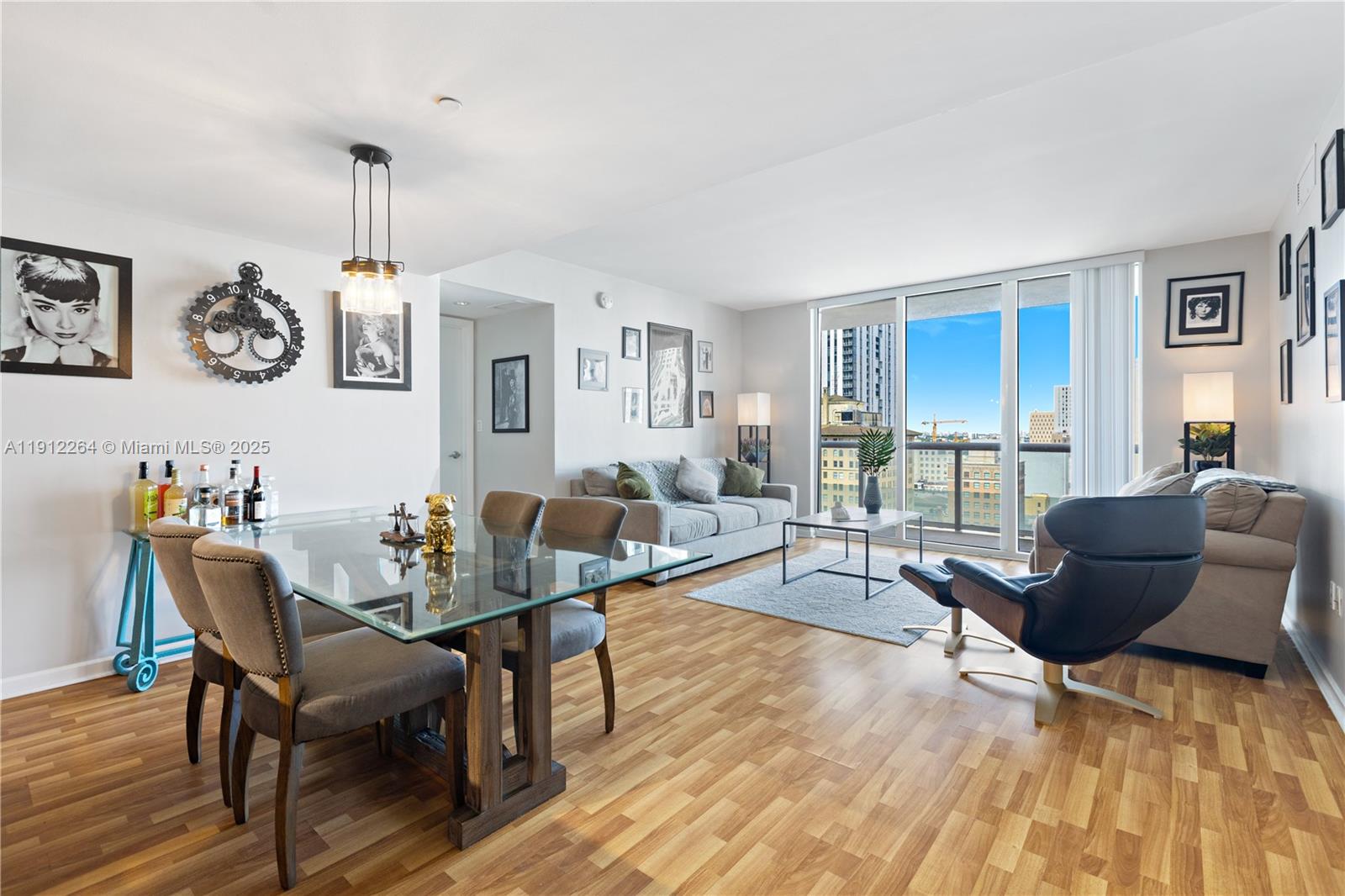 50 Biscayne blvd #1611, Miami FL 33132
