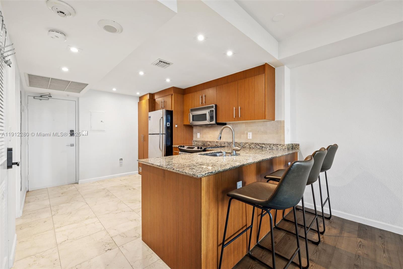 10275 Collins Ave #402, Bal Harbour FL 33154