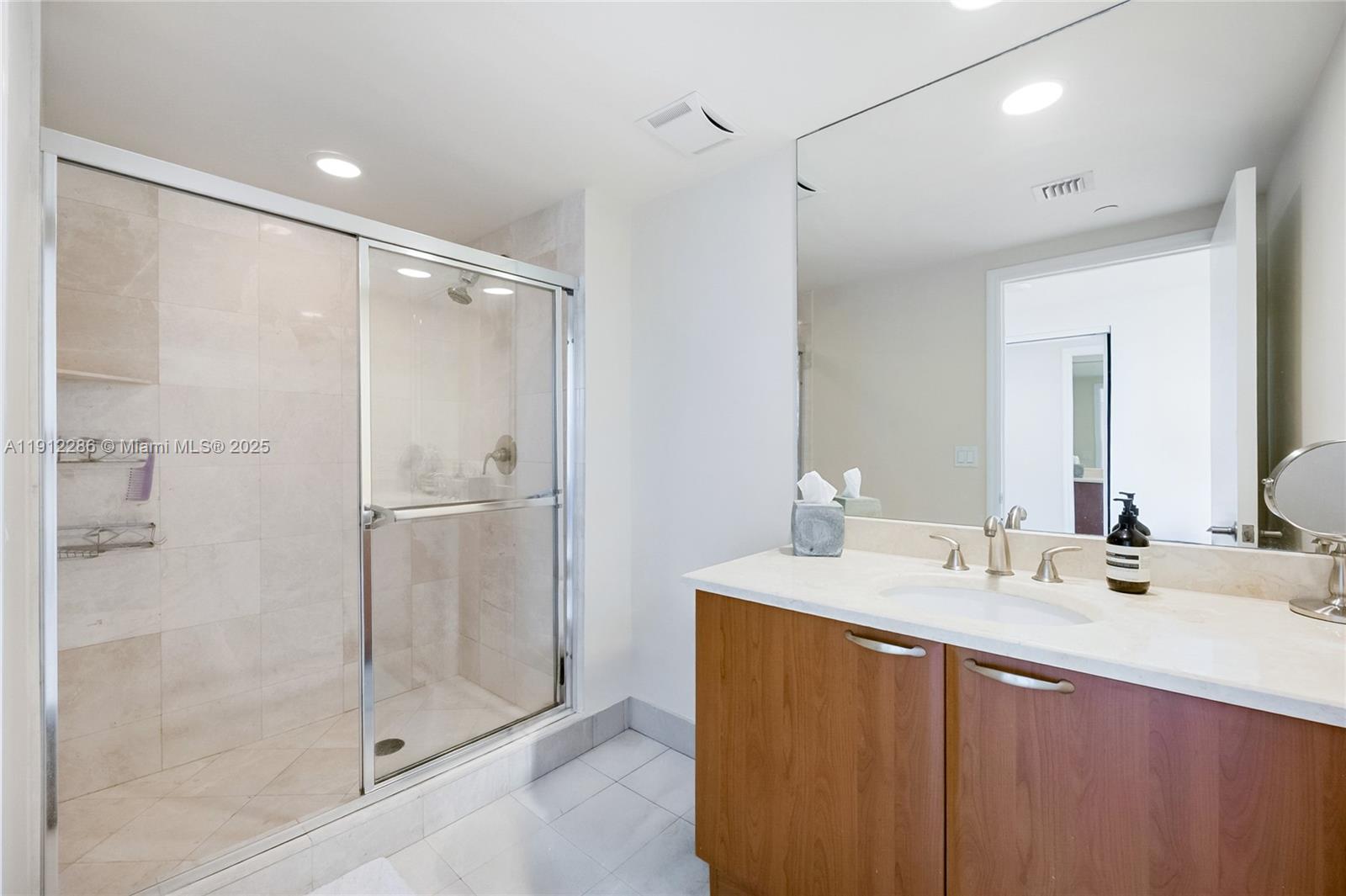 3301 NE 183rd St #1607, Aventura FL 33160