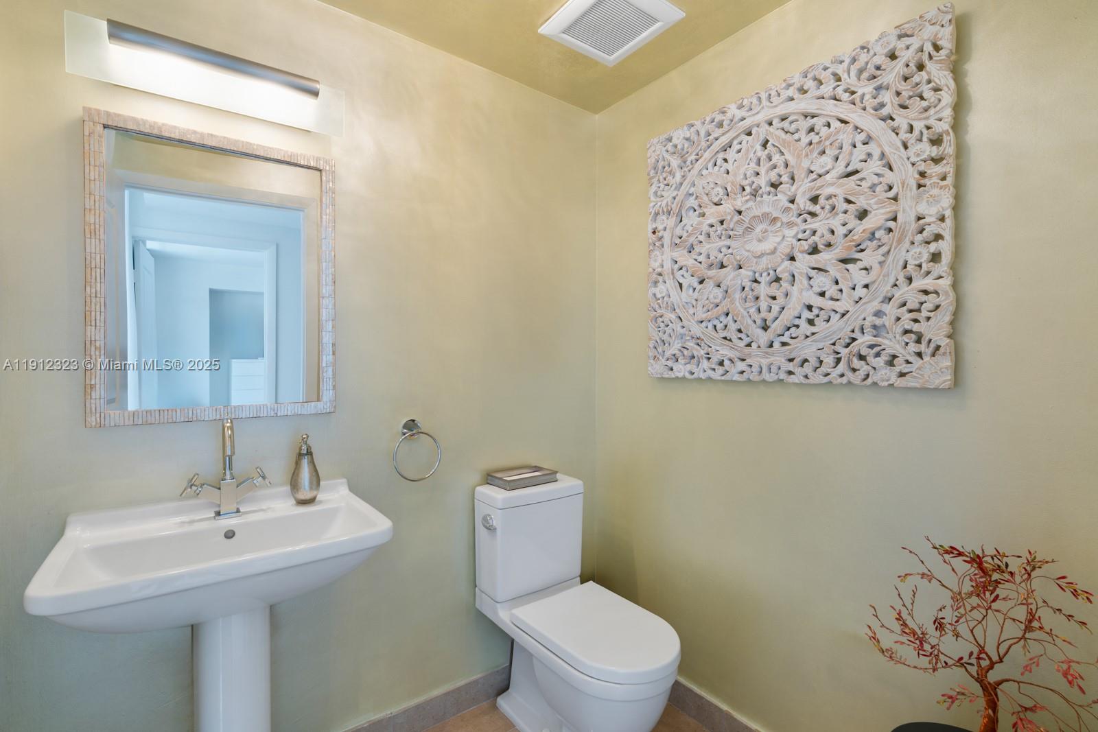 3737 Collins Ave #S-503, Miami Beach FL 33140
