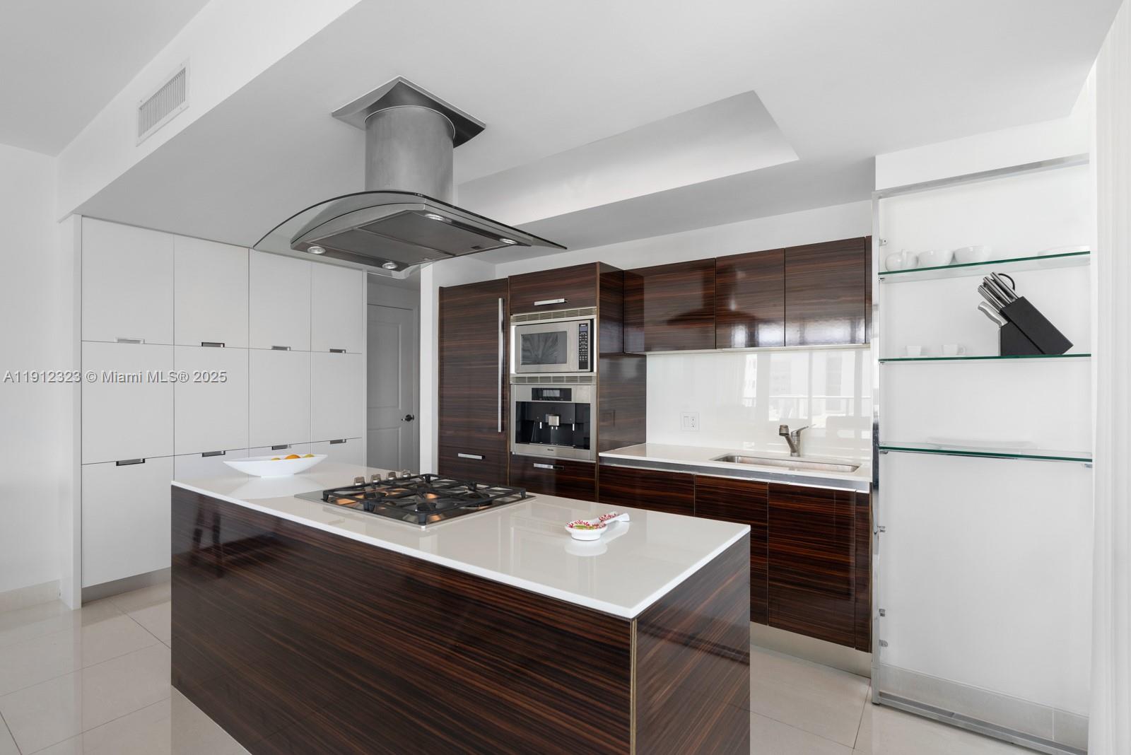 3737 Collins Ave #S-503, Miami Beach FL 33140