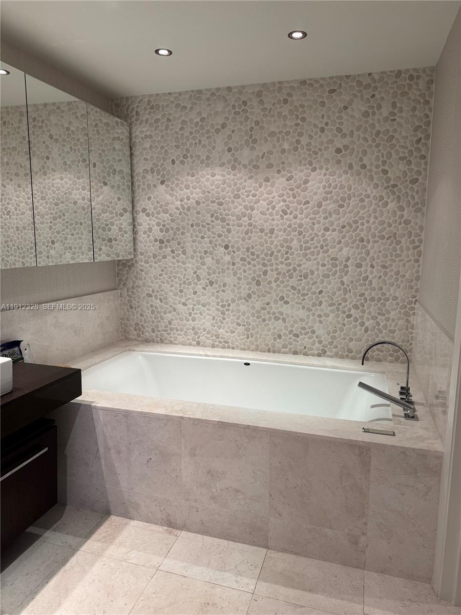 17121 Collins Ave #1905, Sunny Isles Beach FL 33160