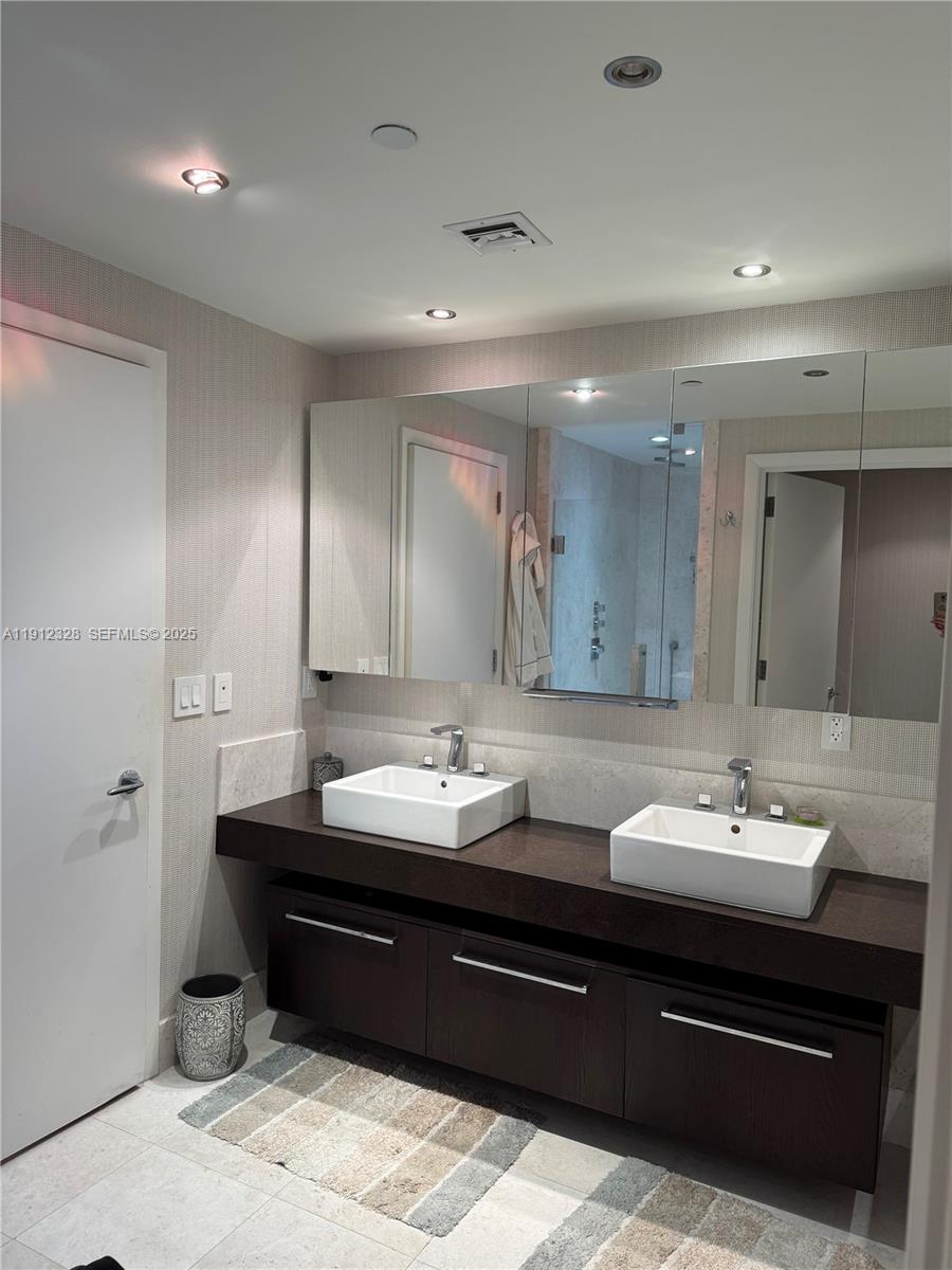 17121 Collins Ave #1905, Sunny Isles Beach FL 33160