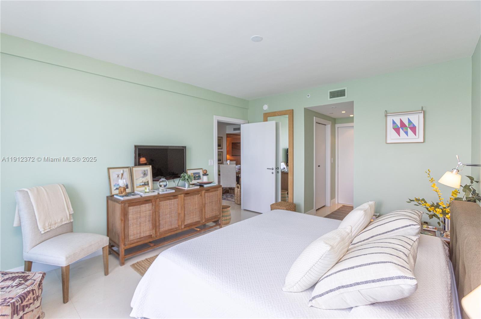 520 West Ave #1102, Miami Beach FL 33139