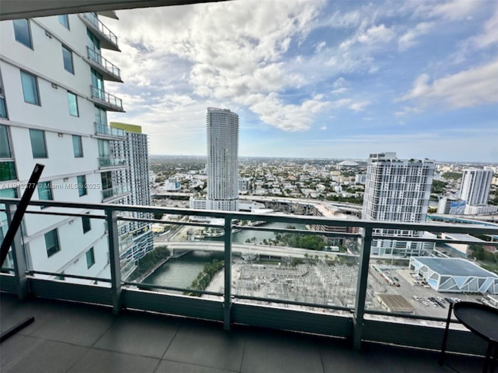 92 SW 3rd St #4107, Miami FL 33130