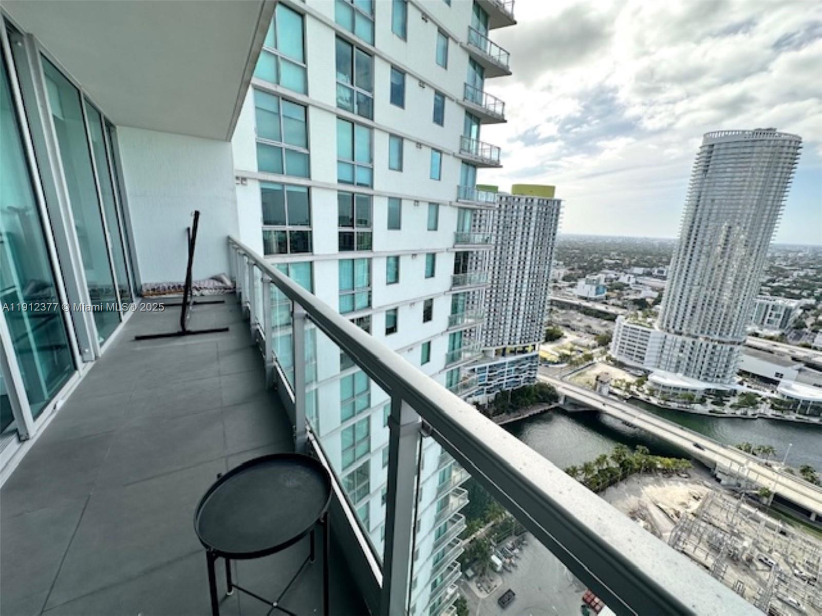 92 SW 3rd St #4107, Miami FL 33130