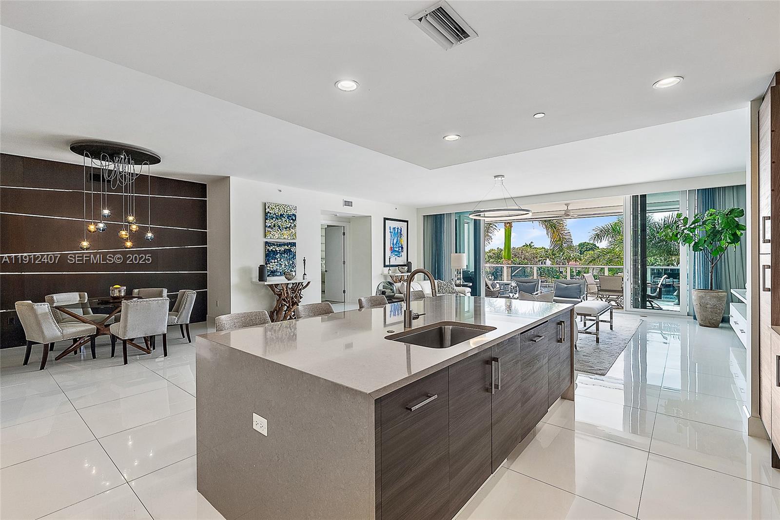 2700 Donald Ross Rd #306, Palm Beach Gardens FL 33410