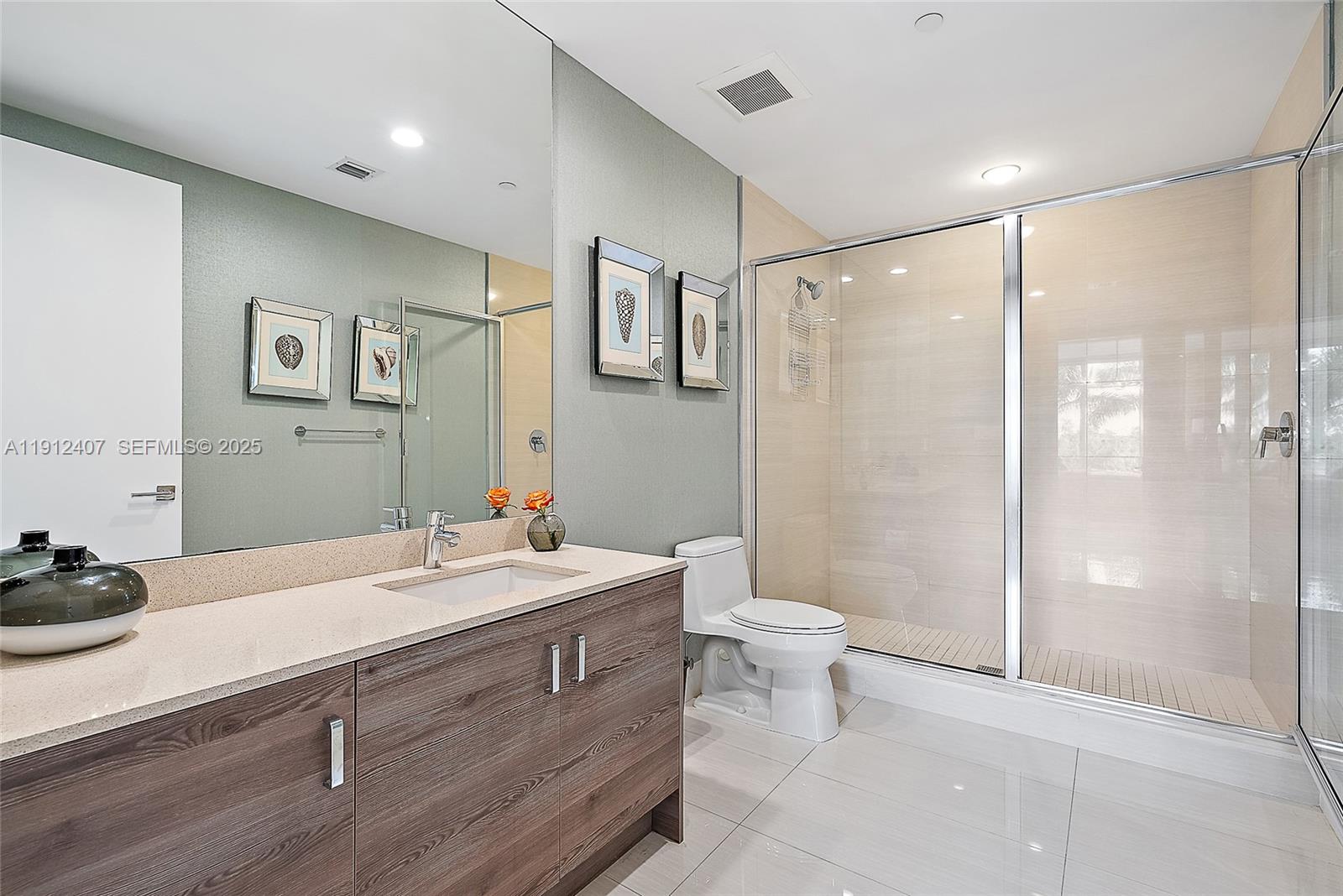 2700 Donald Ross Rd #306, Palm Beach Gardens FL 33410