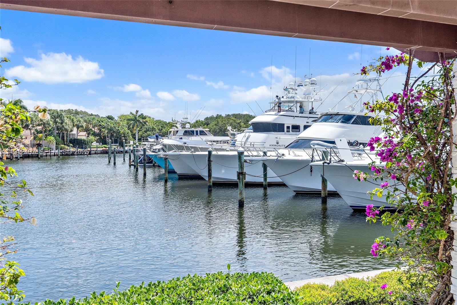 2700 Donald Ross Rd #306, Palm Beach Gardens FL 33410