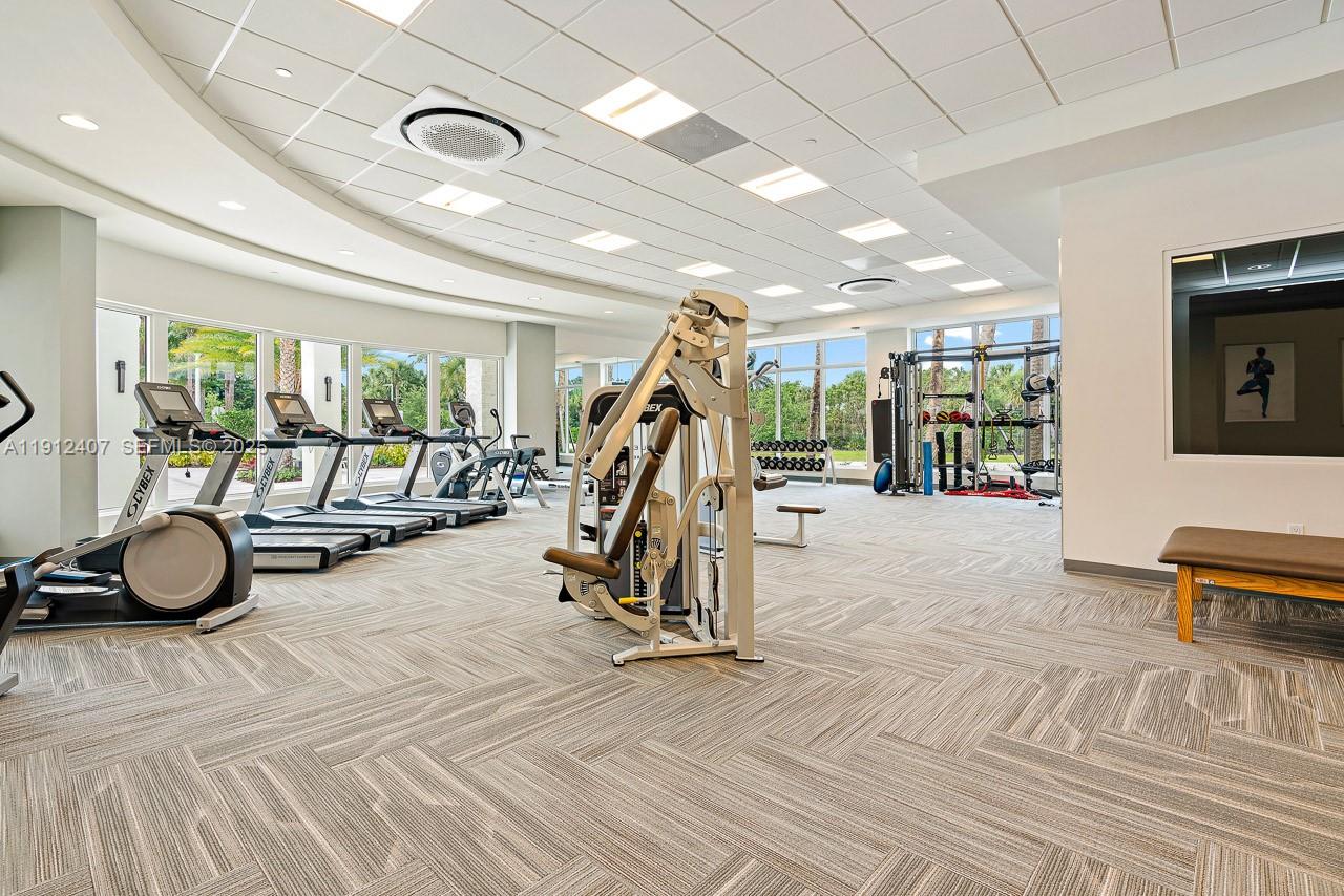2700 Donald Ross Rd #306, Palm Beach Gardens FL 33410