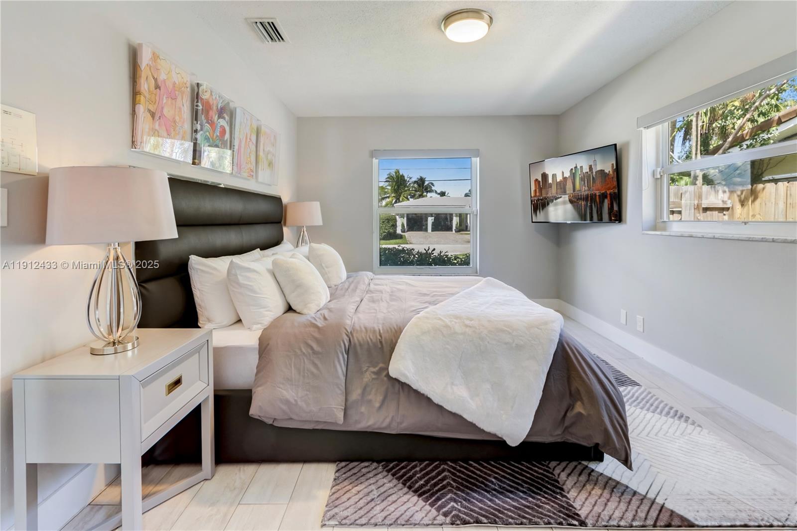 1436 NE 57th St, Fort Lauderdale FL 33334