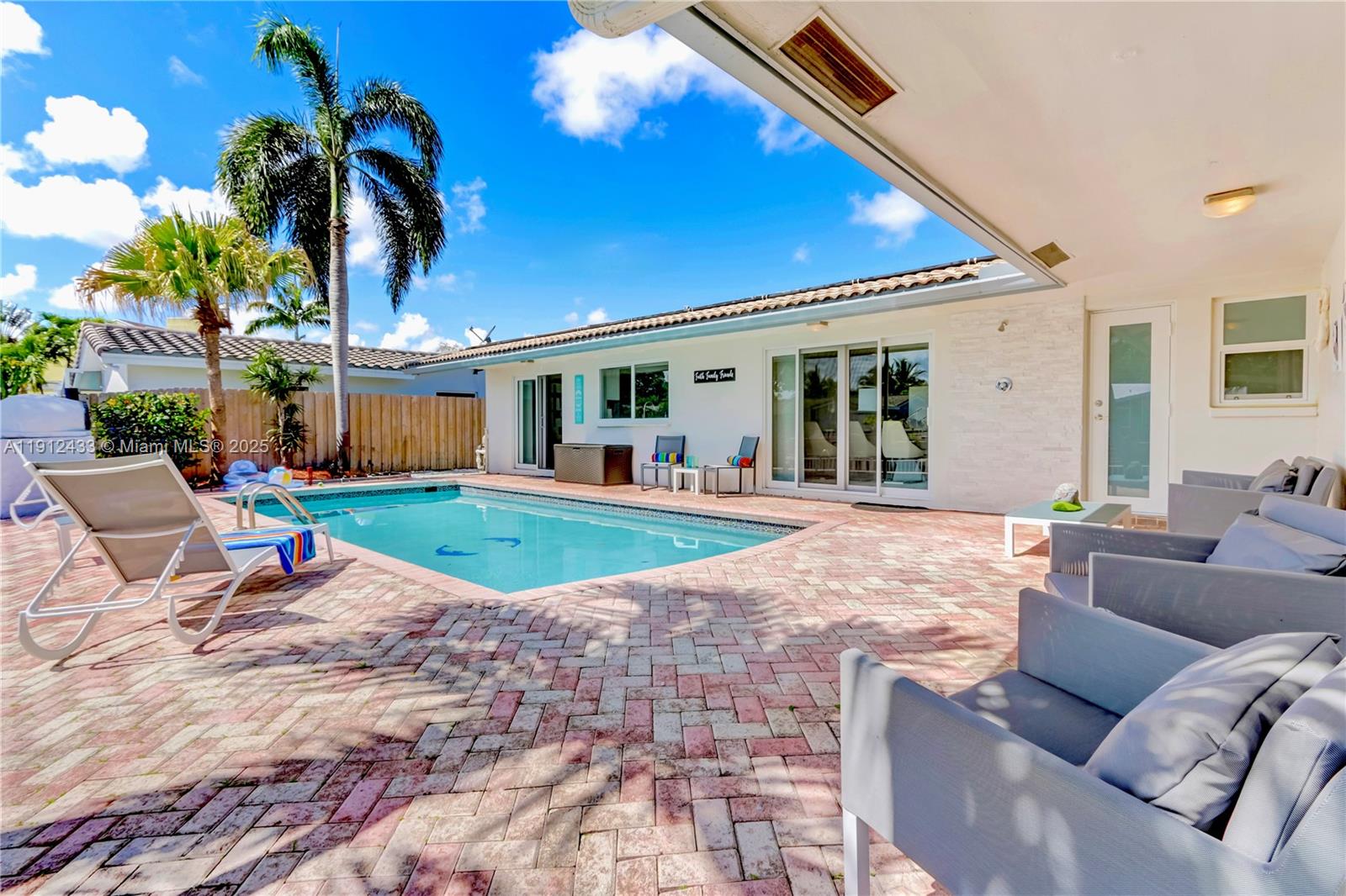 1436 NE 57th St, Fort Lauderdale FL 33334