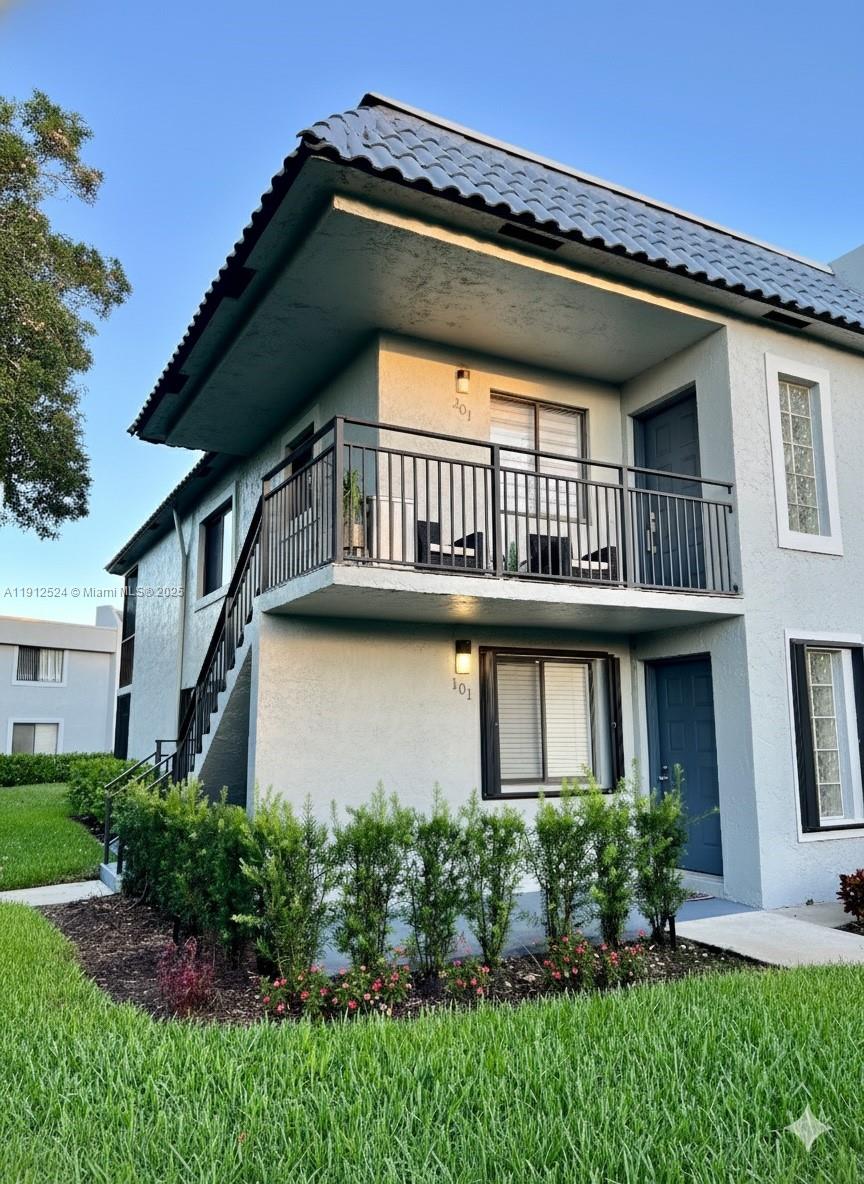 16531 Blatt Blvd #101, Weston FL 33326