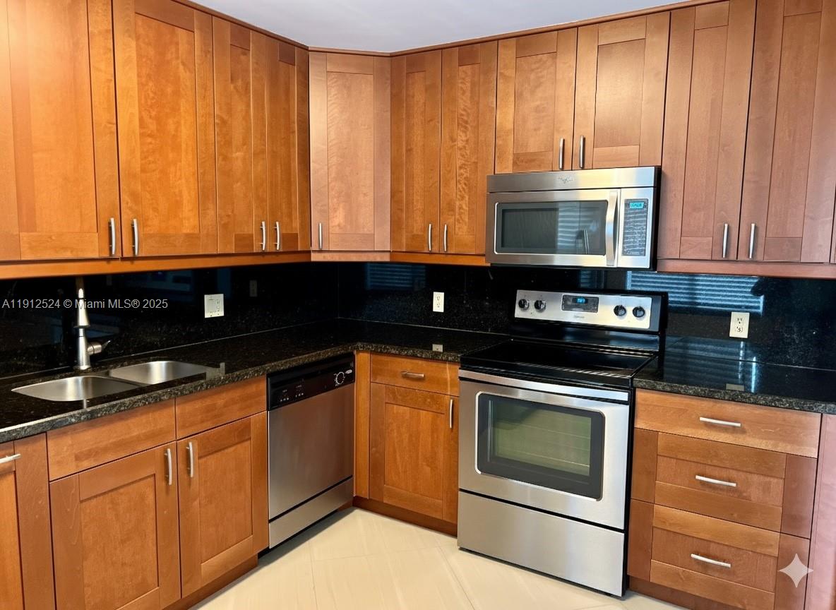 16531 Blatt Blvd #101, Weston FL 33326