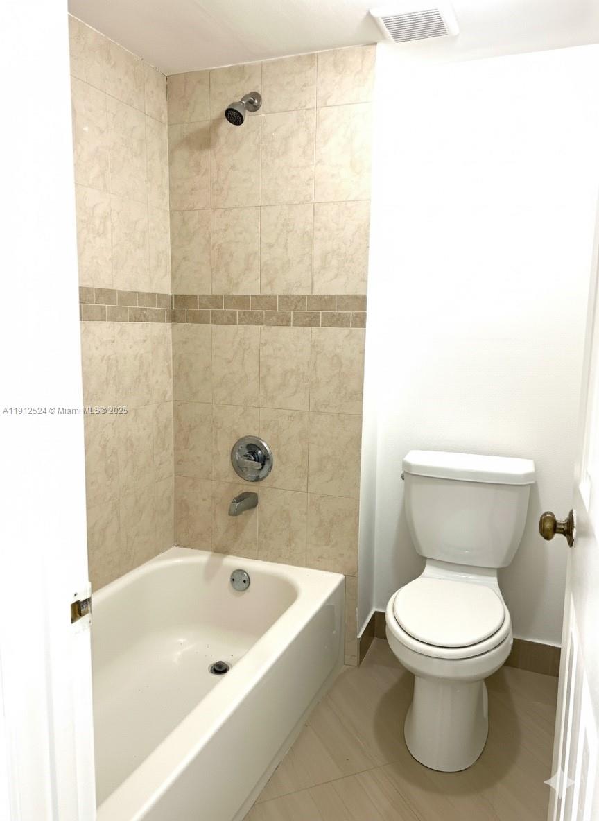 16531 Blatt Blvd #101, Weston FL 33326