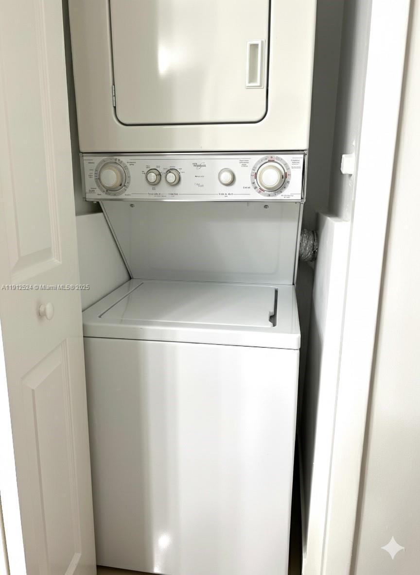 16531 Blatt Blvd #101, Weston FL 33326
