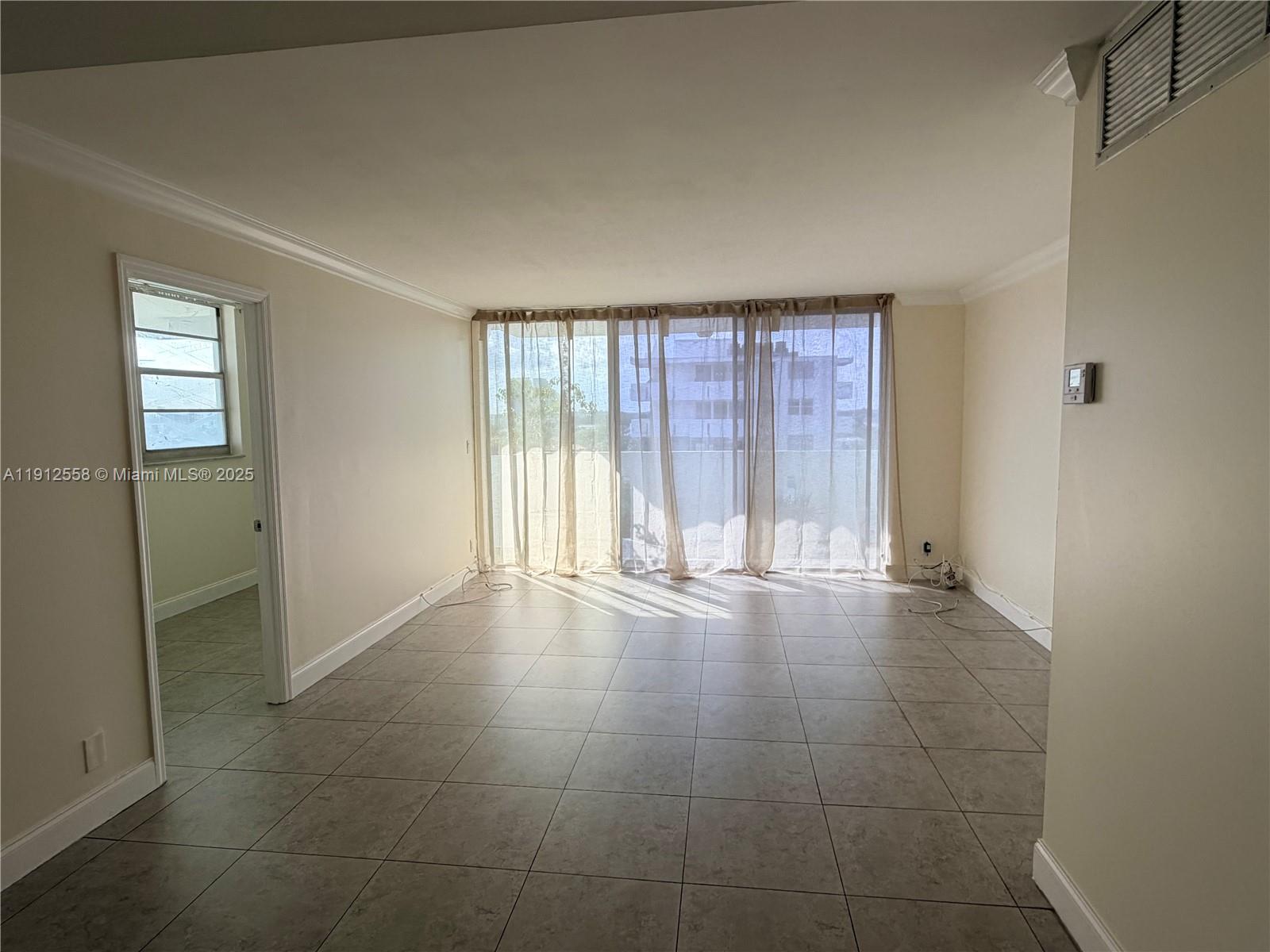 3703 NE 166th St #910, North Miami Beach FL 33160