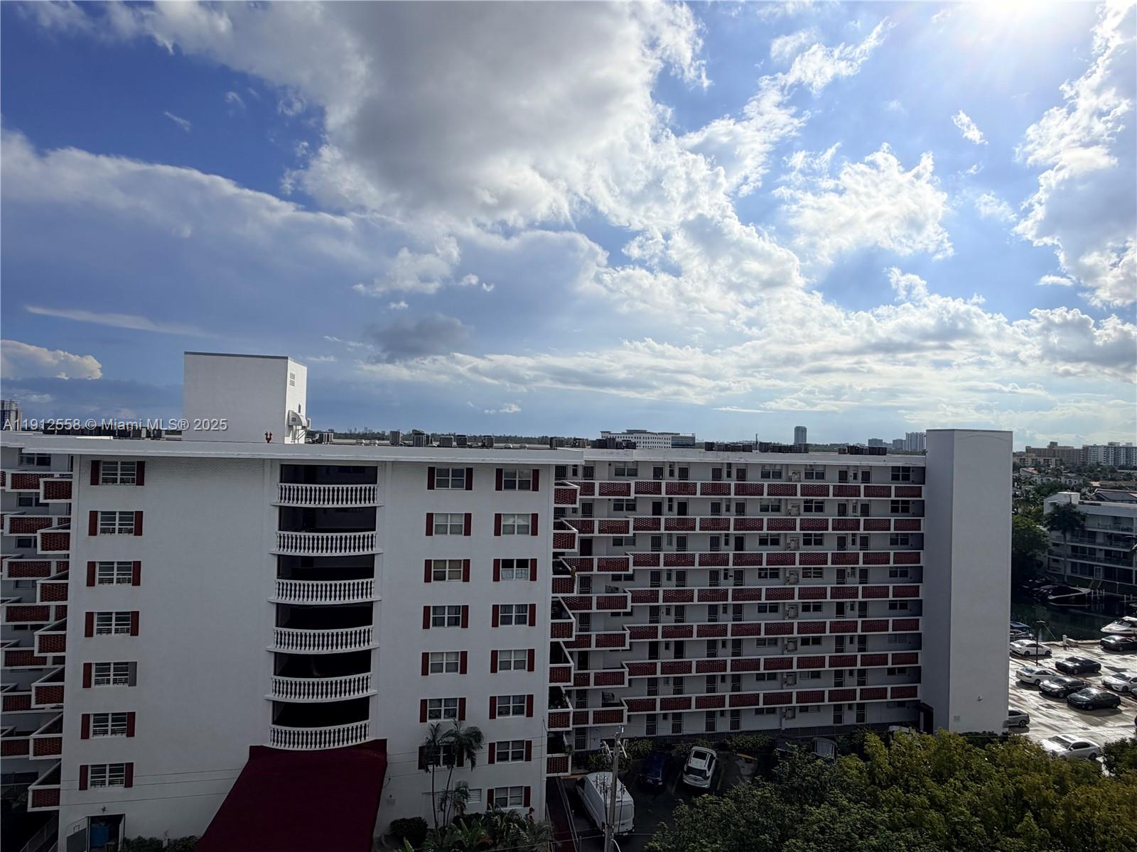 3703 NE 166th St #910, North Miami Beach FL 33160
