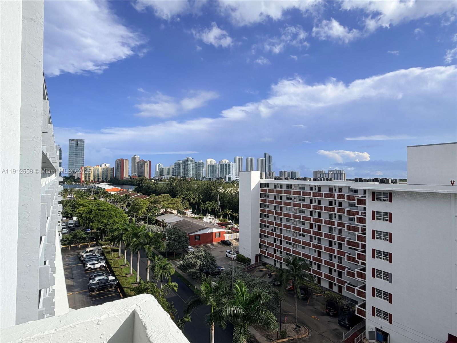 3703 NE 166th St #910, North Miami Beach FL 33160