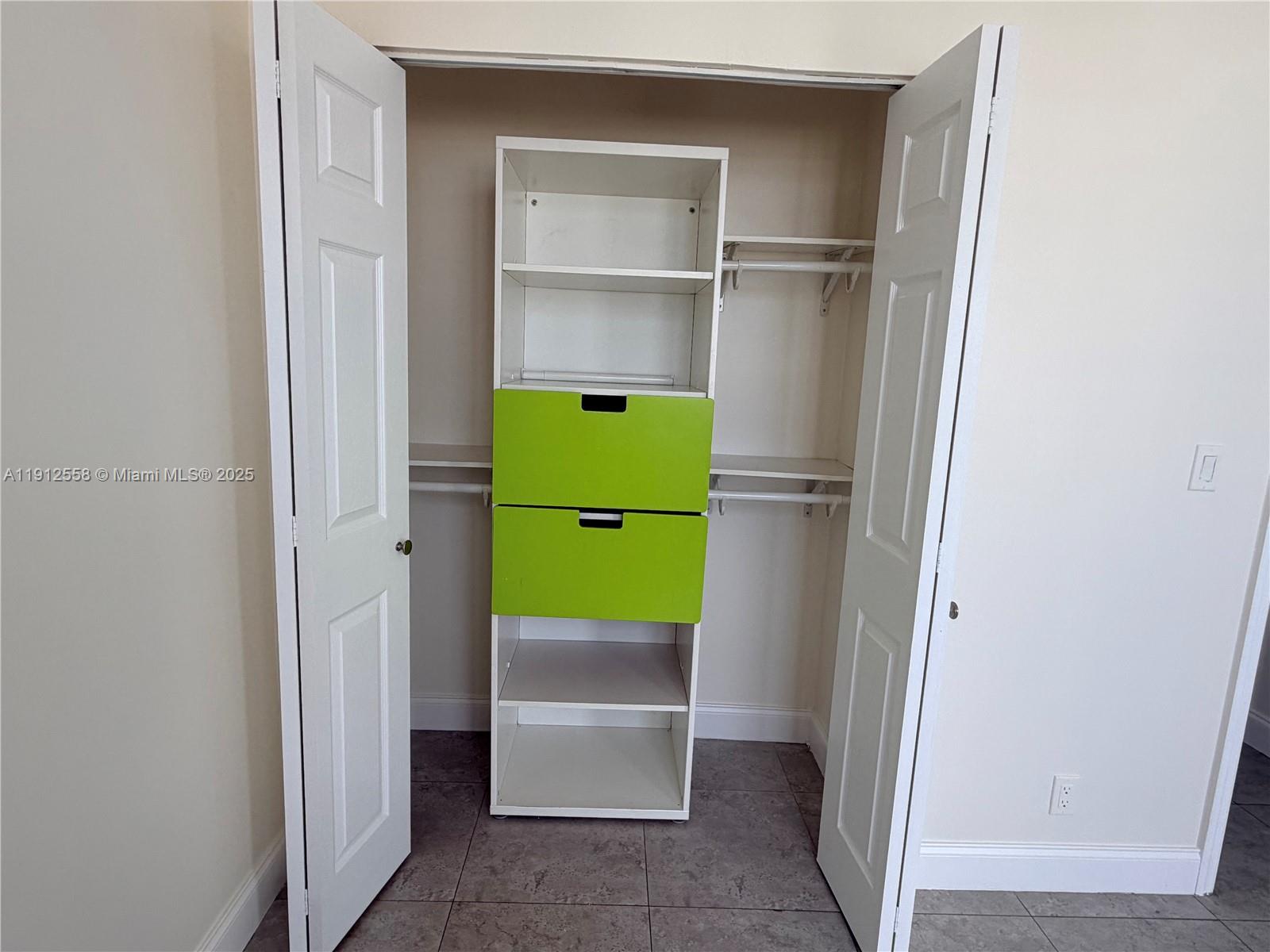 3703 NE 166th St #910, North Miami Beach FL 33160