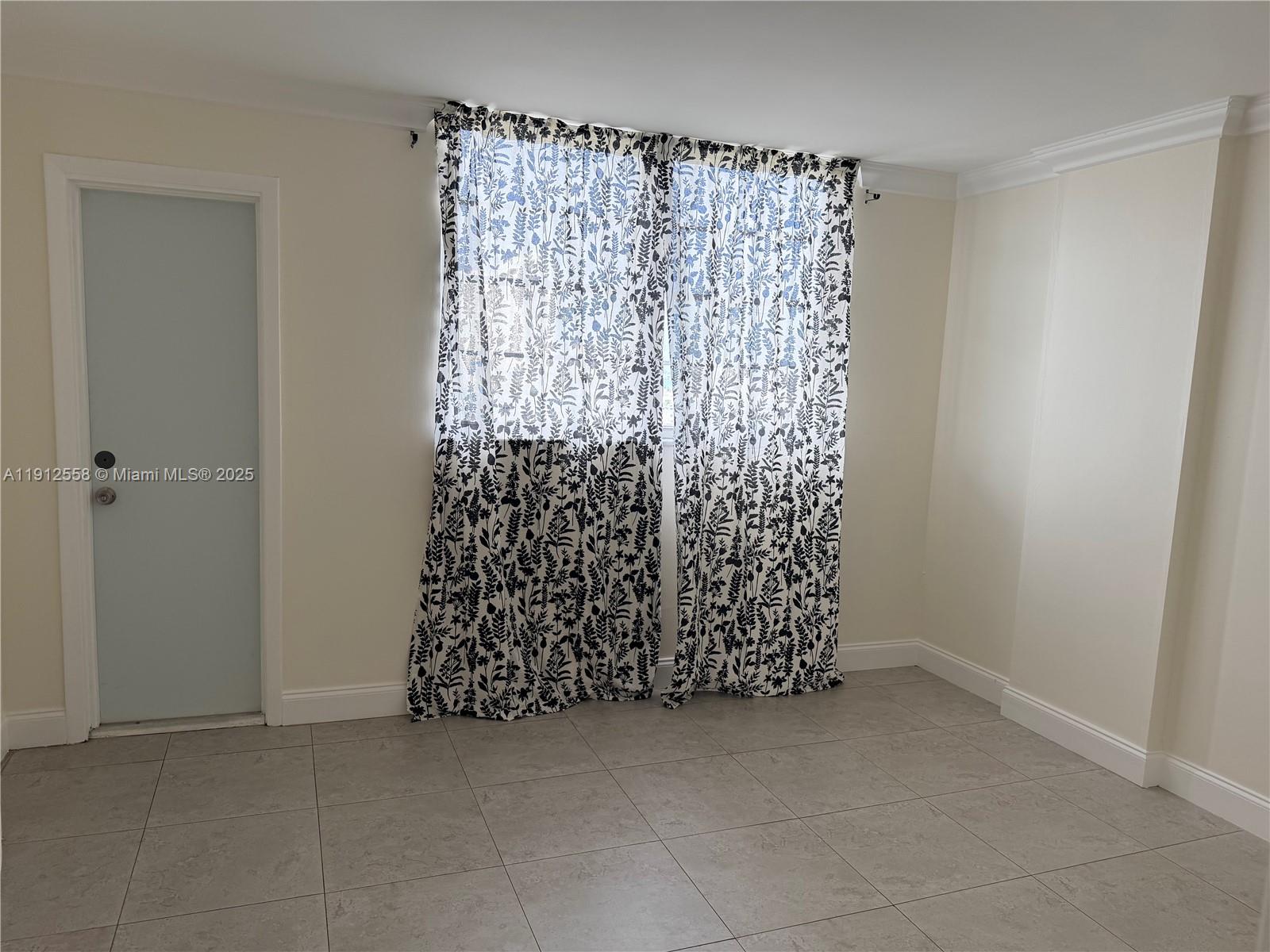 3703 NE 166th St #910, North Miami Beach FL 33160