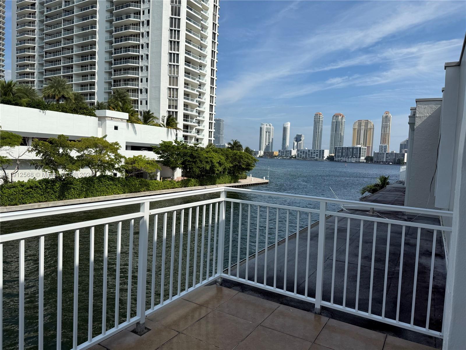 3745 NE 171st St #40, North Miami Beach FL 33160